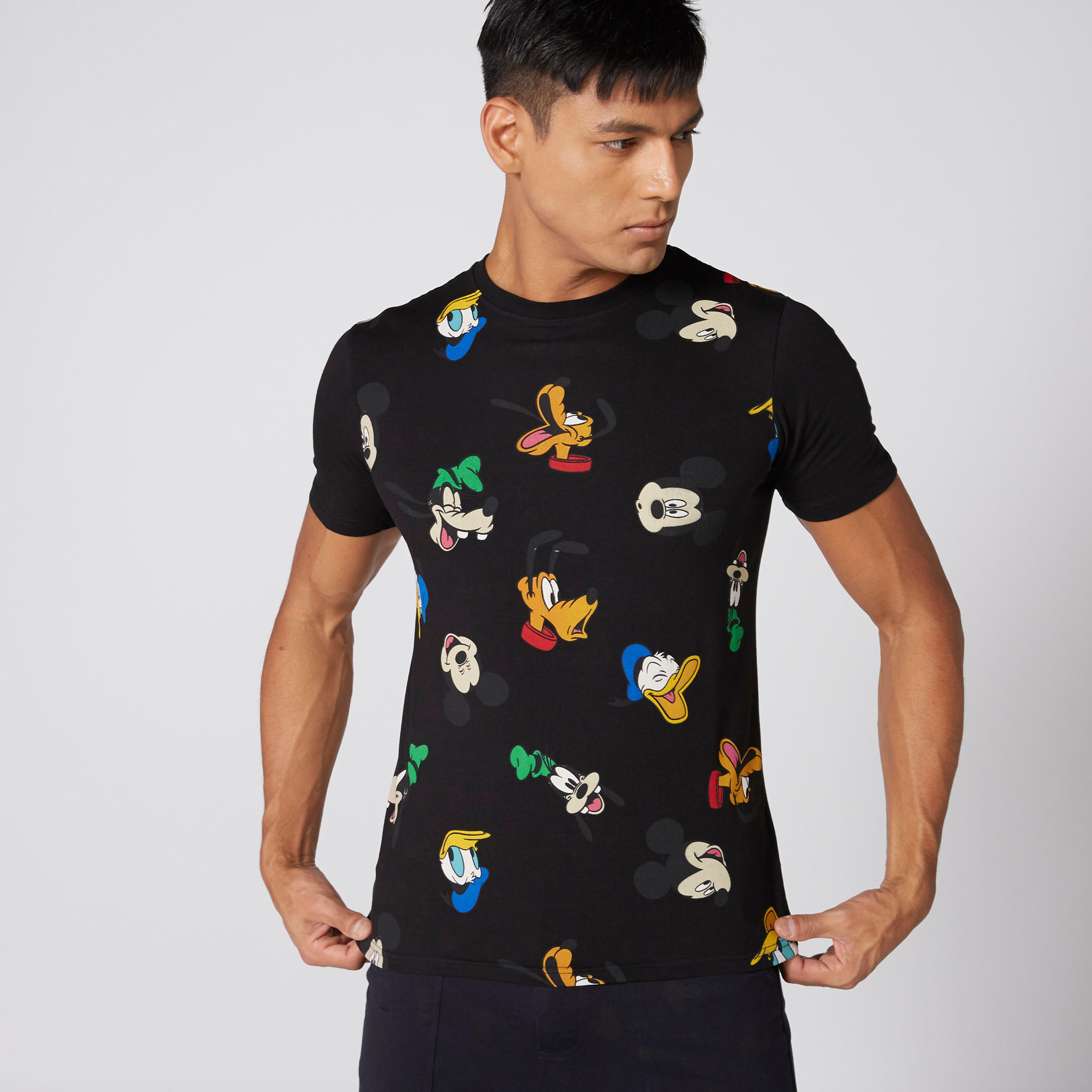 تيشيرت بياقة مستديرة وأكمام قصيرة وطبعات لوني تيونز-men-clothing-tshirtsandpolos-tshirts-image-1