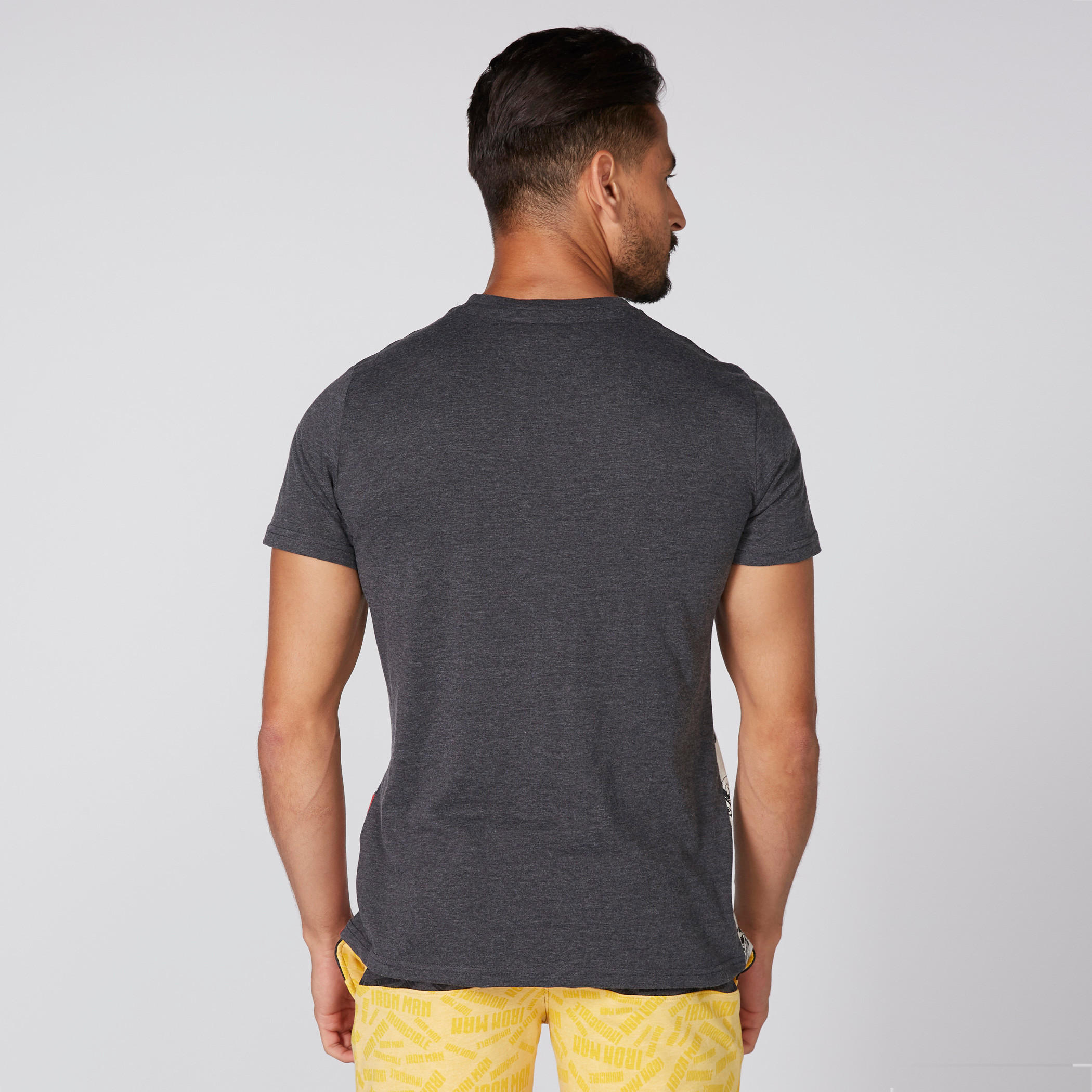 تيشيرت بياقة مستديرة وأكمام قصيرة وطبعات كابتن أمريكا-men-clothing-tshirtsandpolos-tshirts-image-3