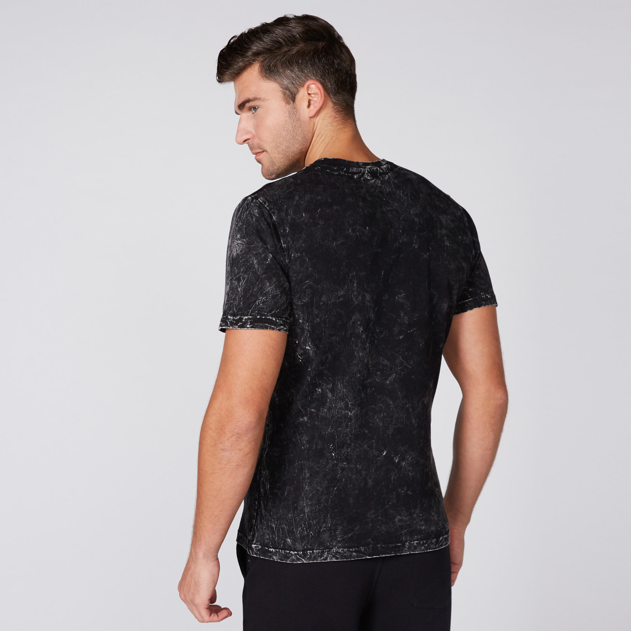 تيشيرت بياقة مستديرة وأكمام قصيرة وطبعات كابتن أمريكا-men-clothing-tshirtsandpolos-tshirts-image-4