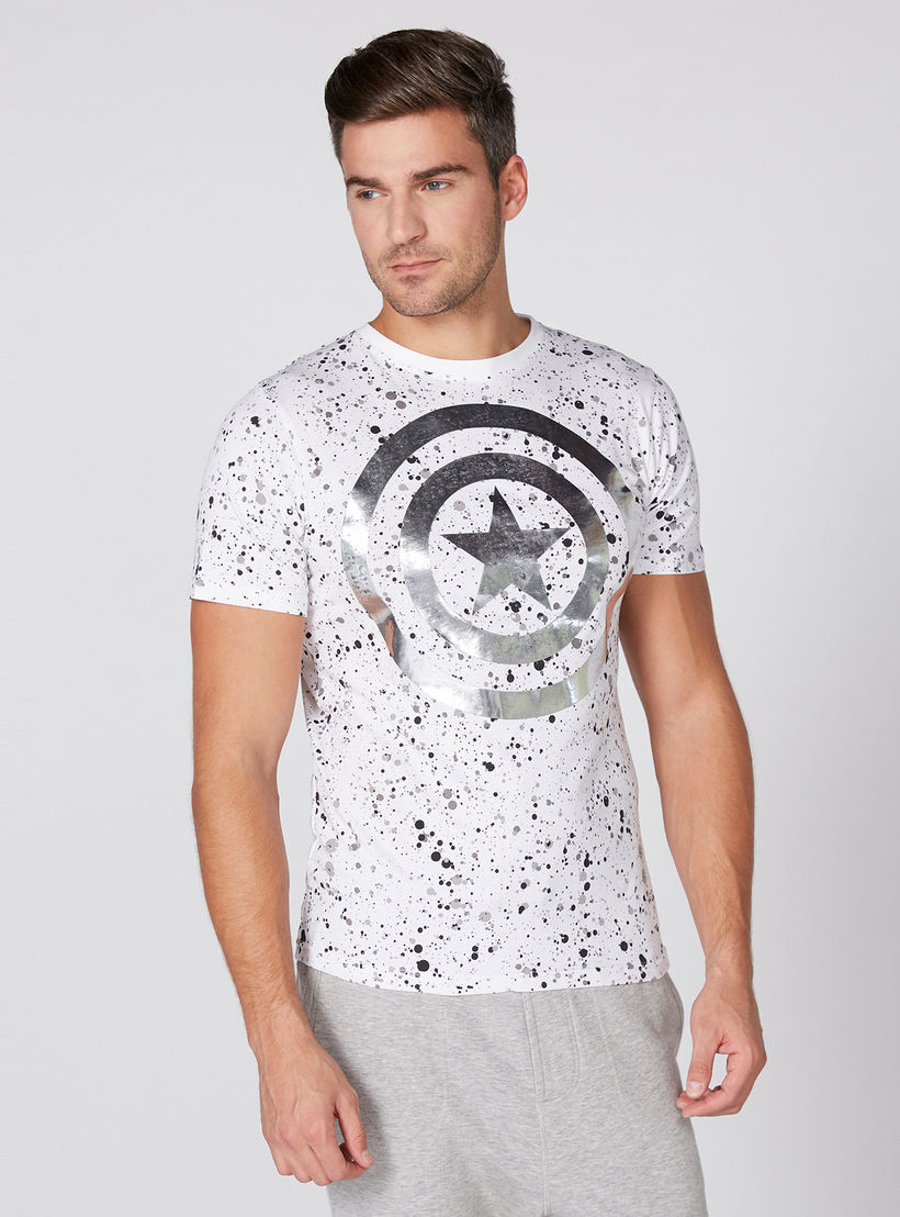تيشيرت بياقة مستديرة وأكمام قصيرة وطبعات كابتن أمريكا-men-clothing-tshirtsandpolos-tshirts-image-1