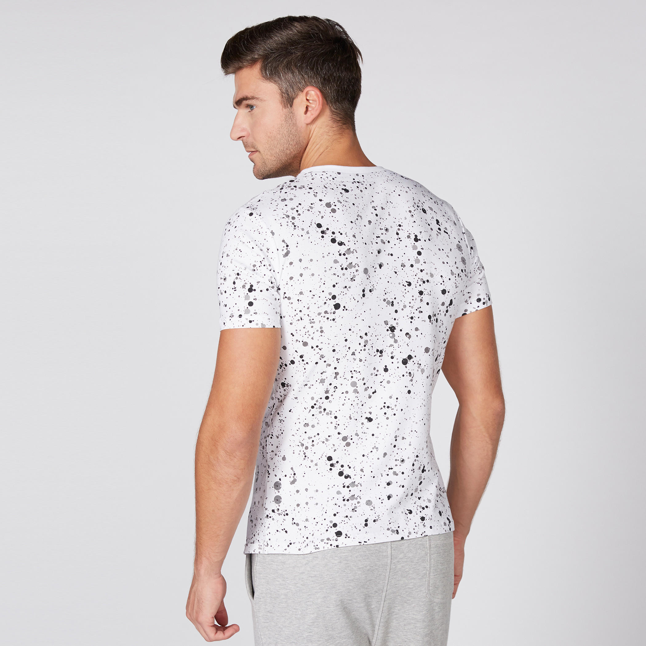 تيشيرت بياقة مستديرة وأكمام قصيرة وطبعات كابتن أمريكا-men-clothing-tshirtsandpolos-tshirts-image-4