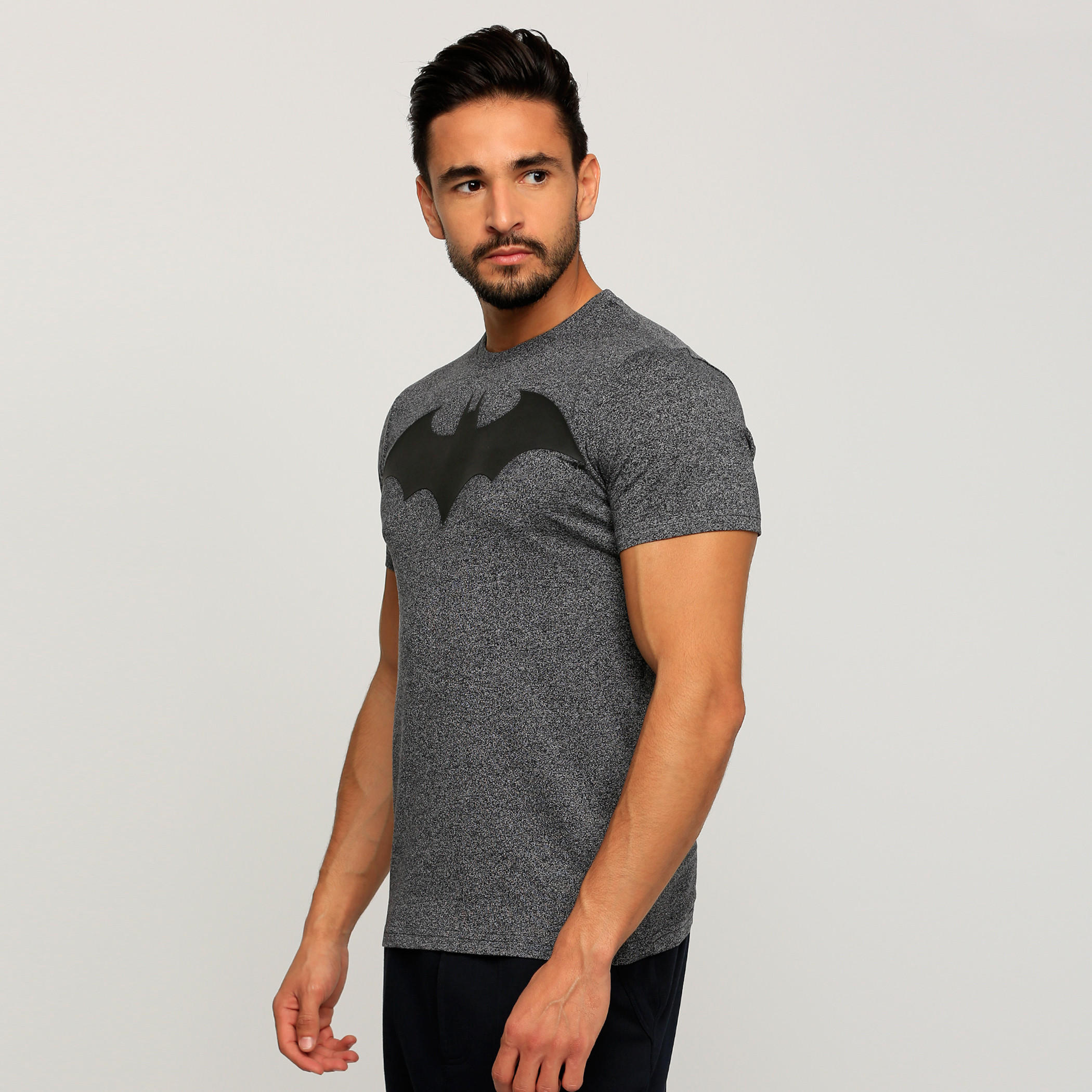 تيشيرت بأكمام قصيرة وياقة مستديرة وطبعات باتمان-men-clothing-tshirtsandpolos-tshirts-image-3