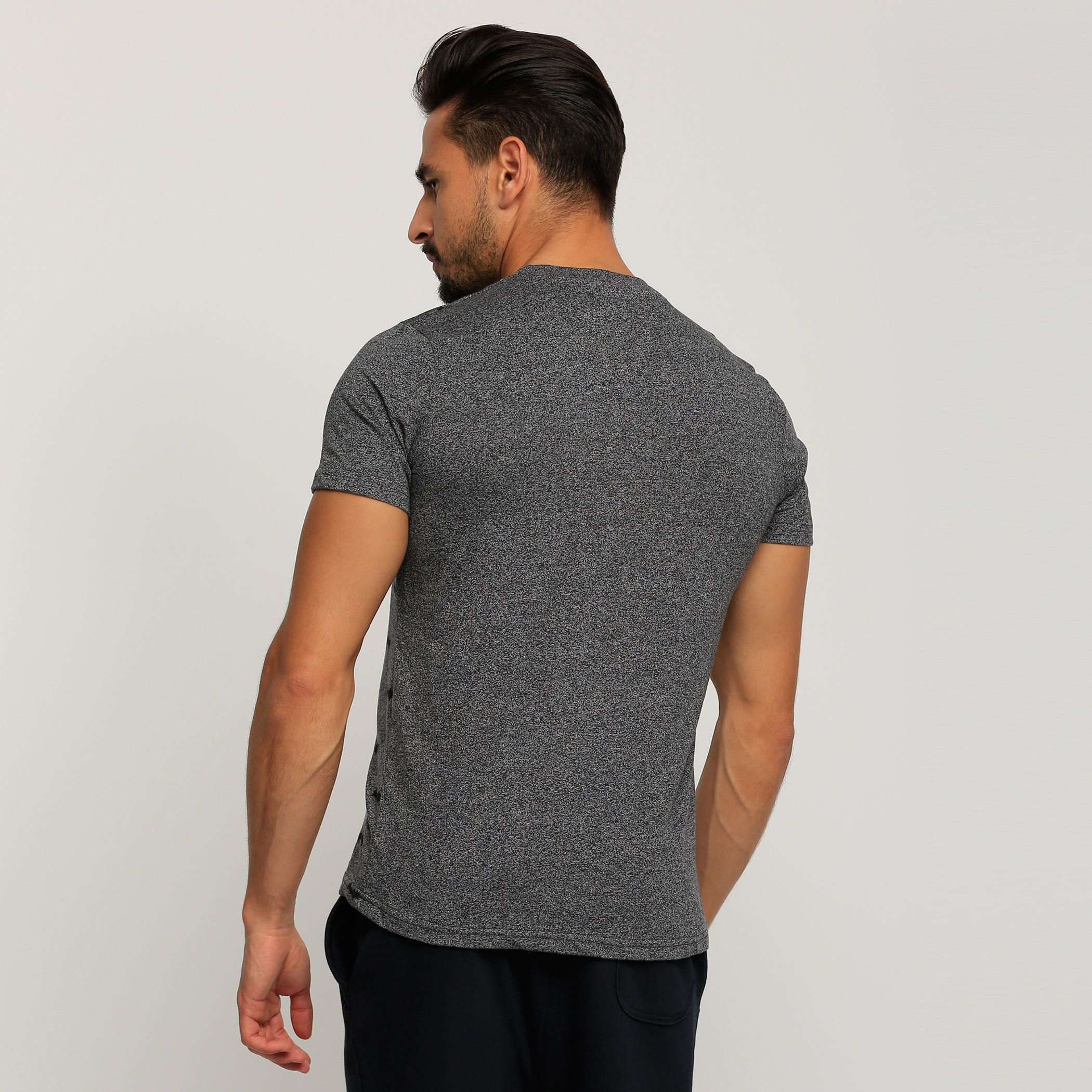 تيشيرت بأكمام قصيرة وياقة مستديرة وطبعات باتمان-men-clothing-tshirtsandpolos-tshirts-image-2