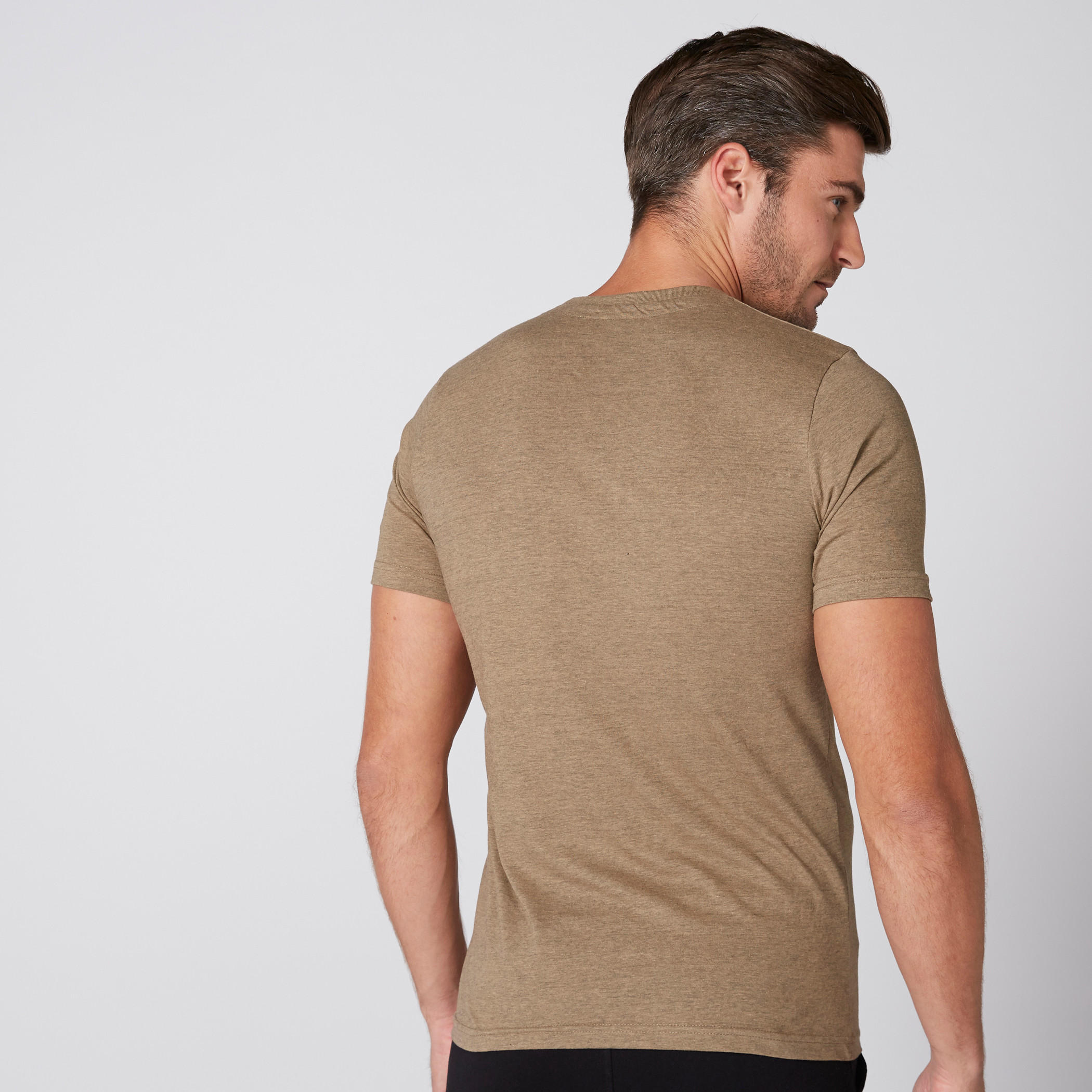 تيشيرت بياقة ضيّقة وأكمام قصيرة وطبعات باتمان-men-clothing-tshirtsandpolos-tshirts-image-2