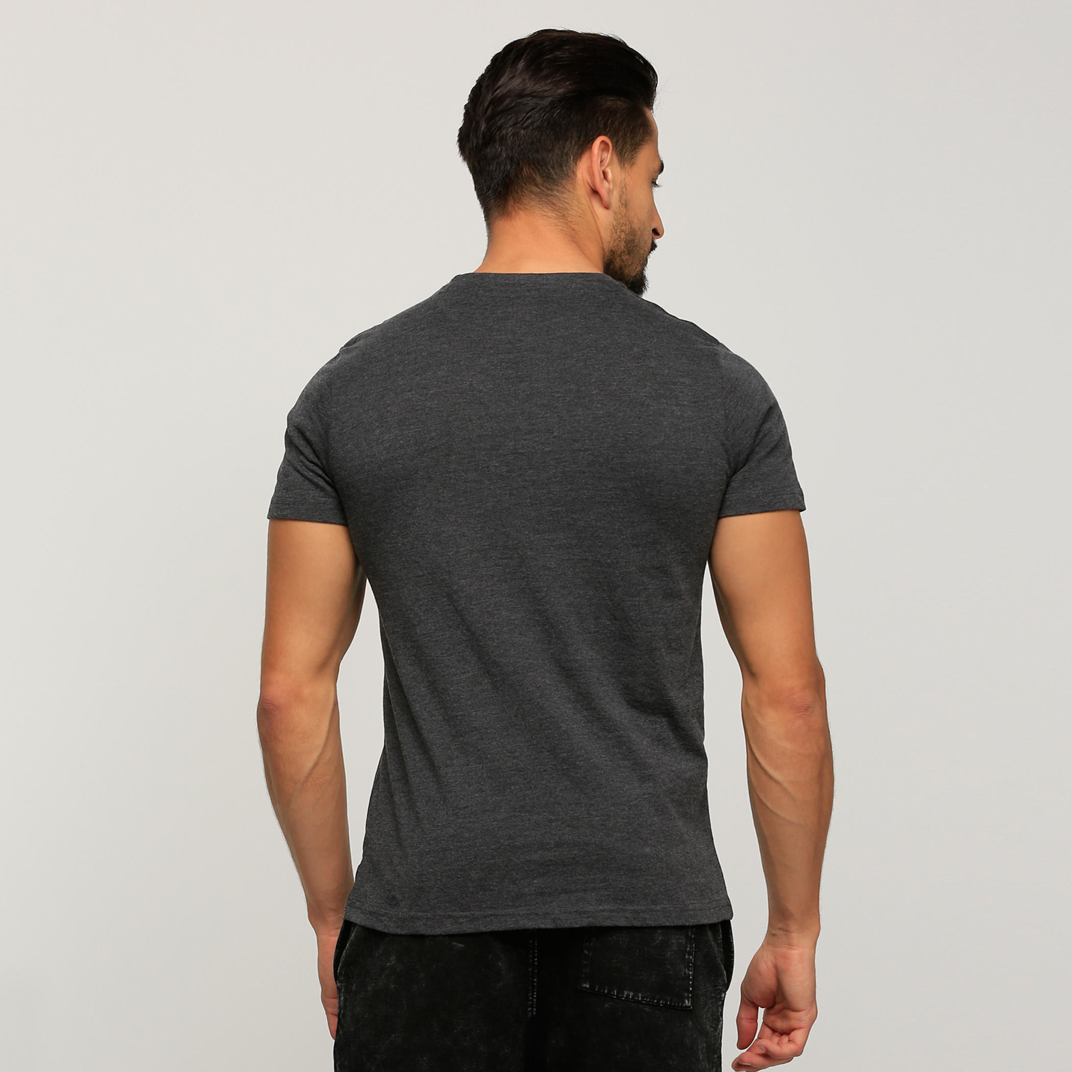 تيشيرت بأكمام قصيرة وياقة مستديرة وطبعات باتمان-men-clothing-tshirtsandpolos-tshirts-image-2