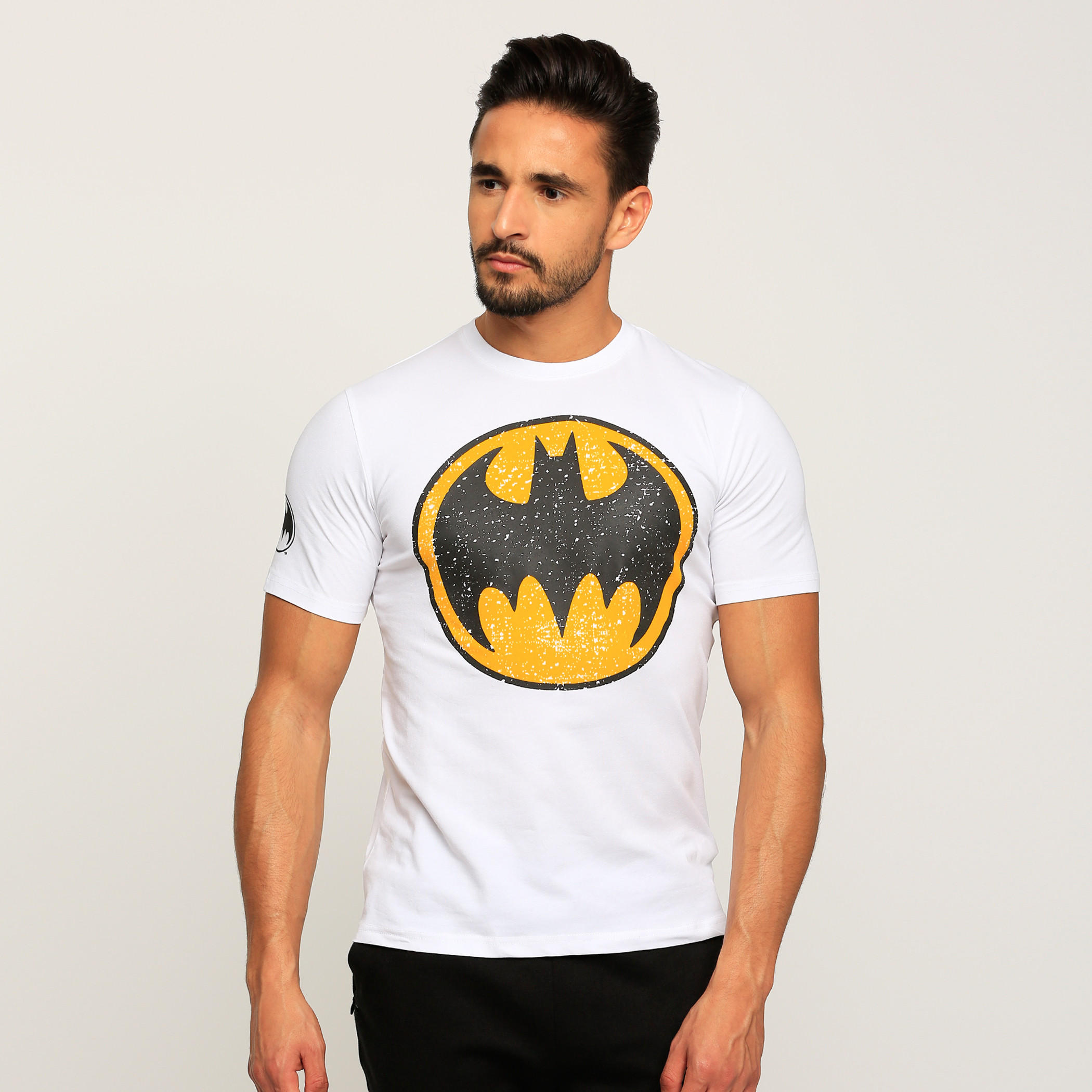 تيشيرت بأكمام قصيرة وياقة مستديرة وطبعات باتمان-men-clothing-tshirtsandpolos-tshirts-image-1