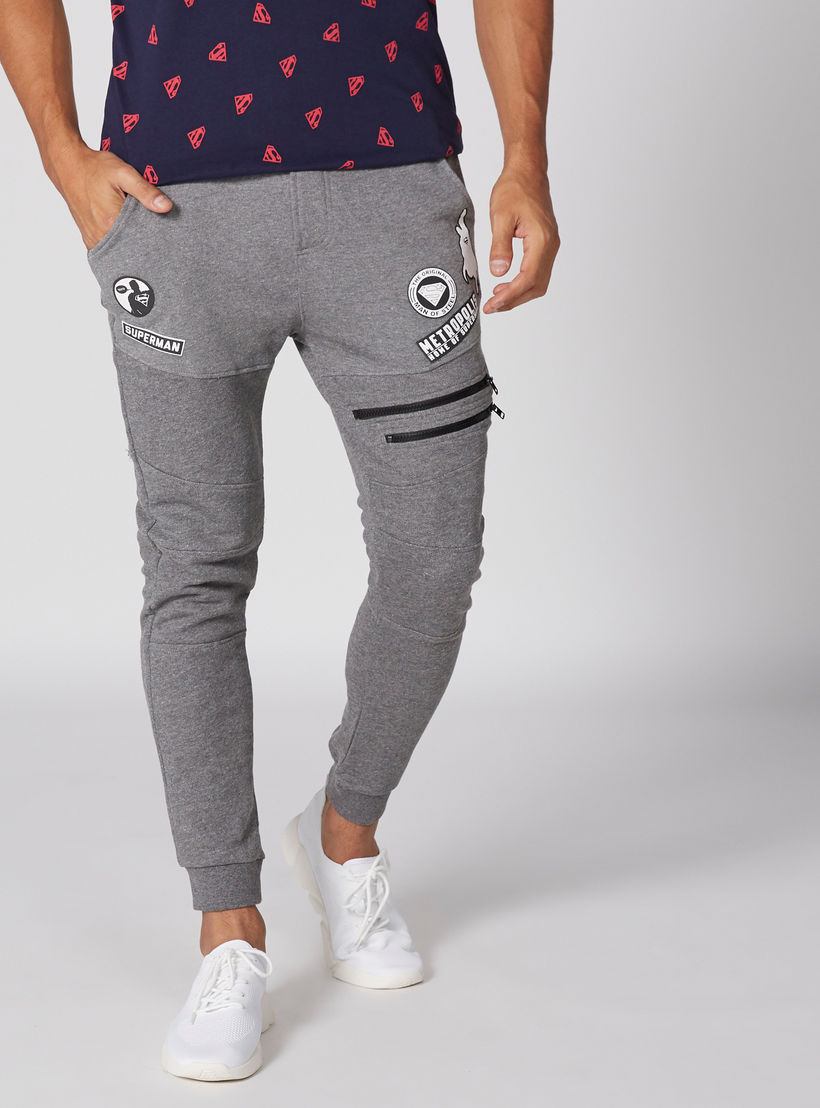 بنطال رياضي طويل بخصر مطاطي مزيّن بنقوش سوبرمان-men-clothing-bottoms-joggers-image-2