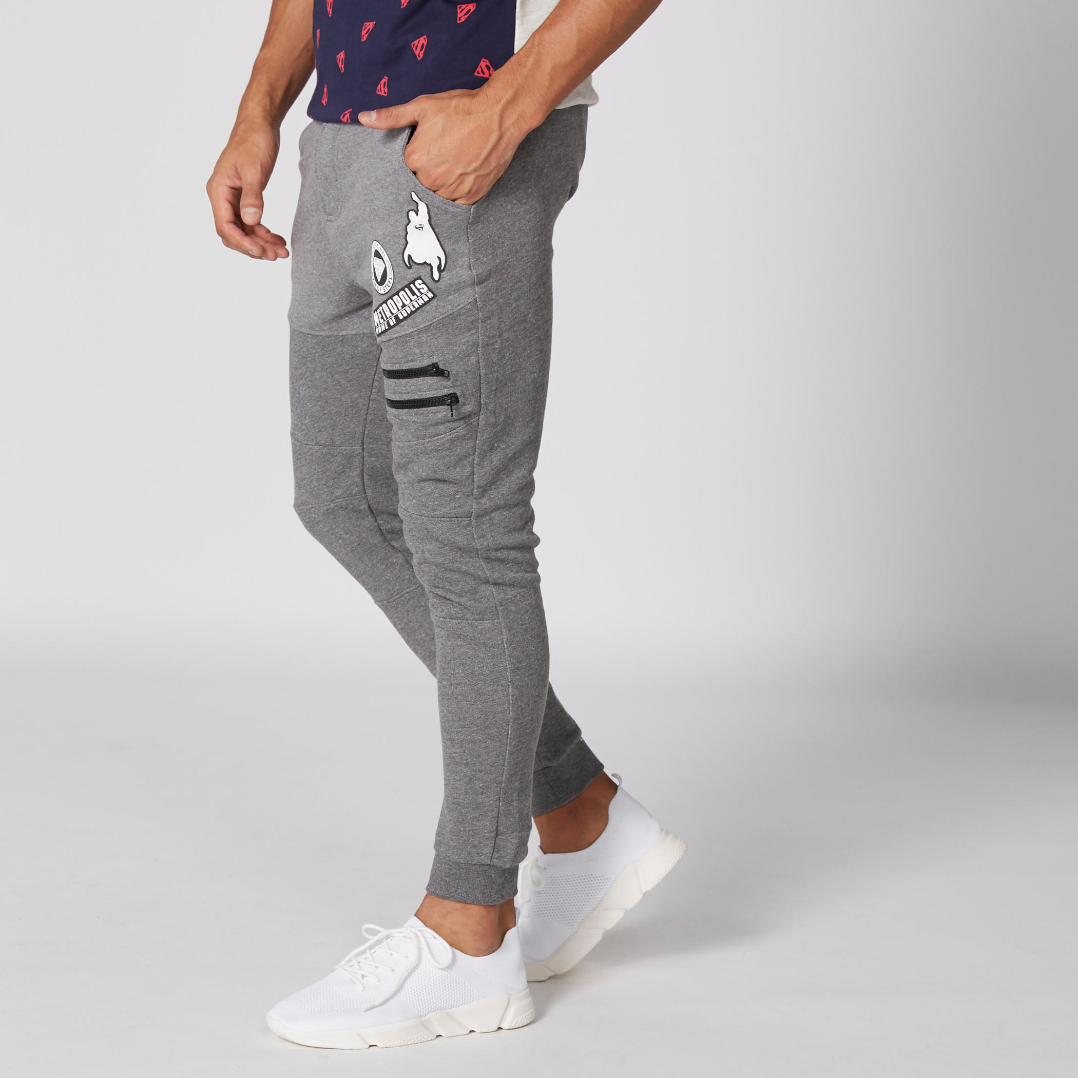 بنطال رياضي طويل بخصر مطاطي مزيّن بنقوش سوبرمان-men-clothing-bottoms-joggers-image-5