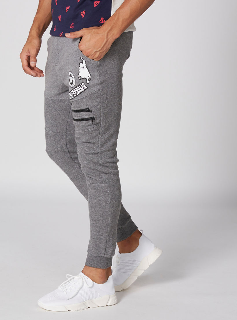 بنطال رياضي طويل بخصر مطاطي مزيّن بنقوش سوبرمان-men-clothing-bottoms-joggers-image-5