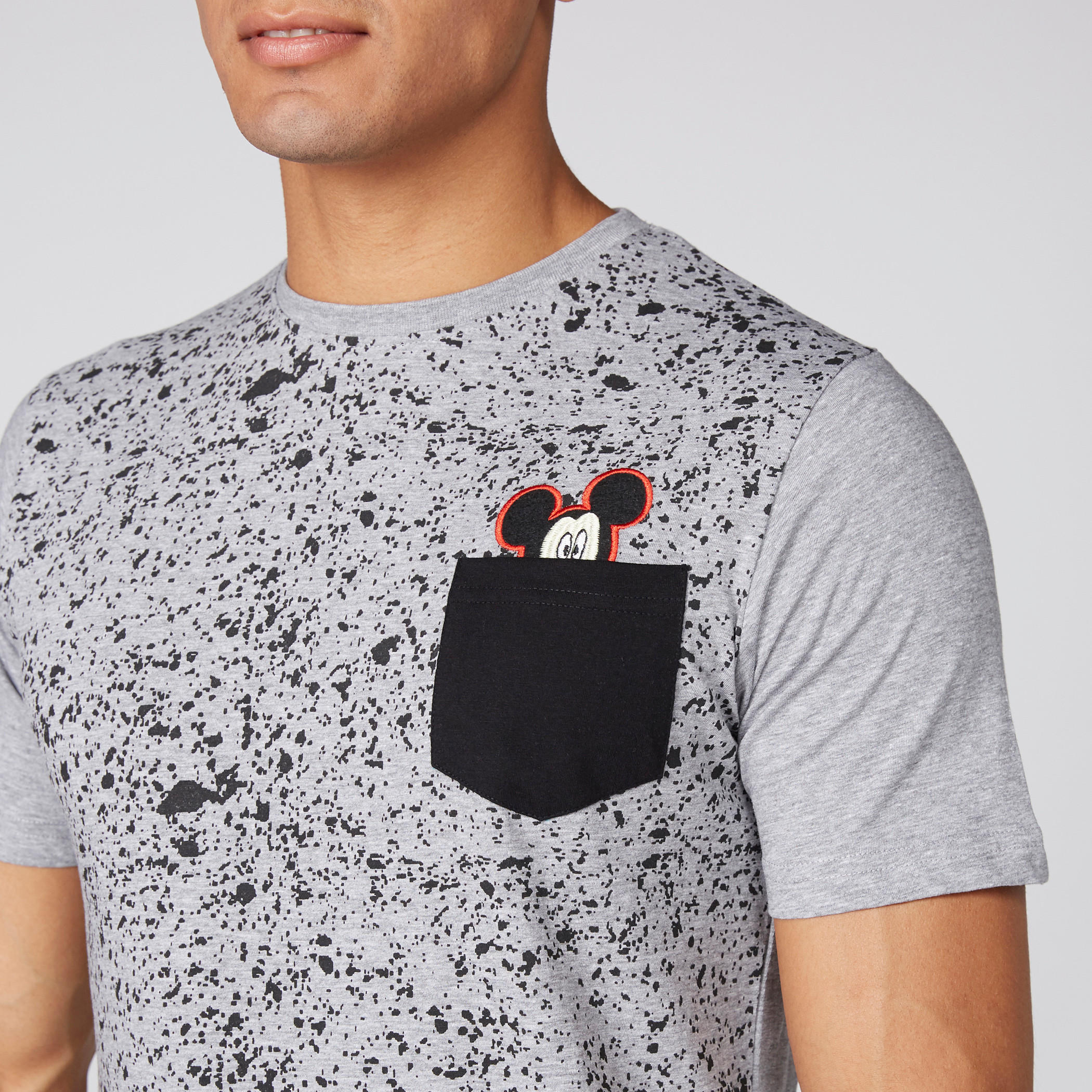 تيشيرت بياقة مستديرة وأكمام قصيرة وطبعات ميكي ماوس-men-clothing-tshirtsandpolos-tshirts-image-2