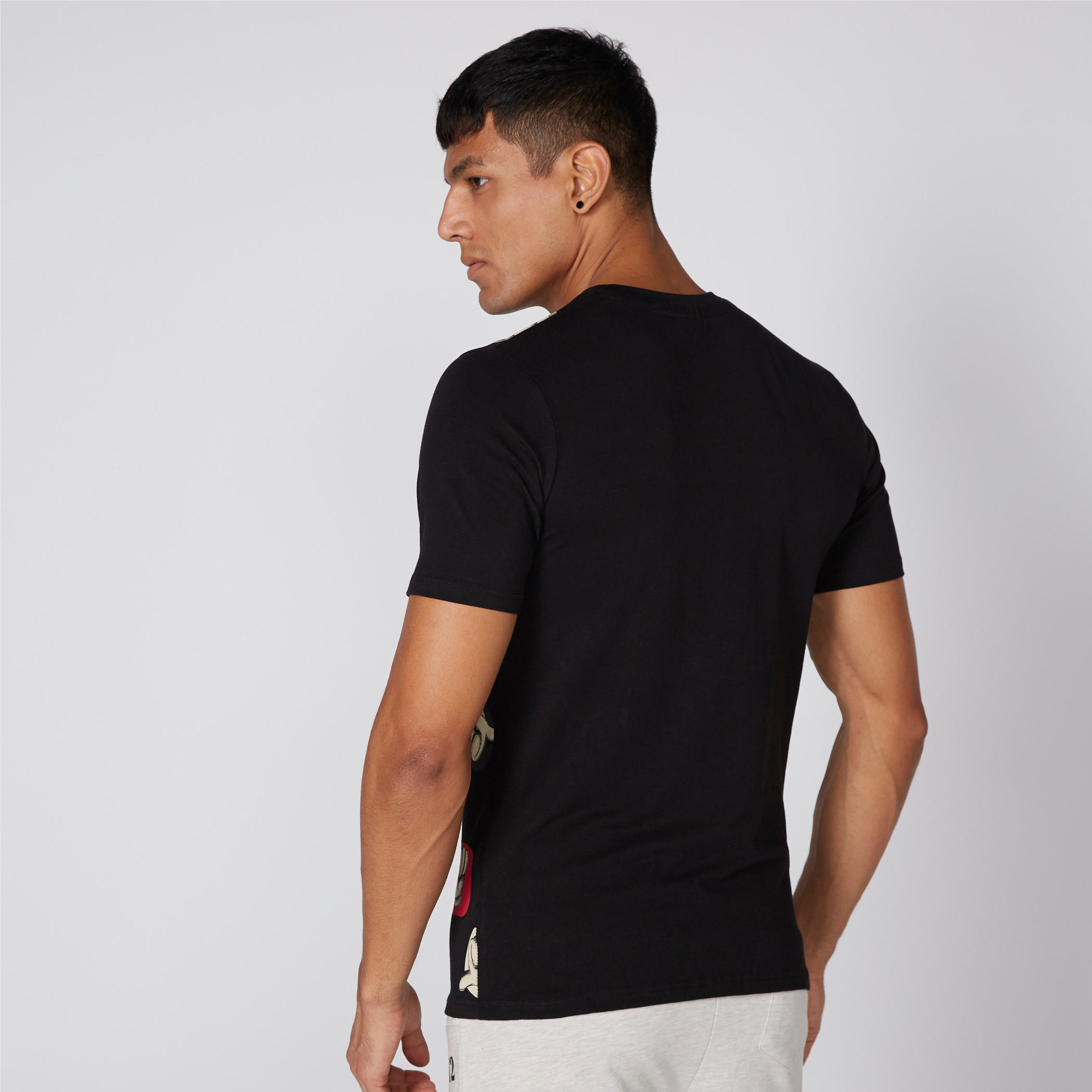 تيشيرت بياقة مستديرة وأكمام قصيرة وطبعات ميكي ماوس-men-clothing-tshirtsandpolos-tshirts-image-2