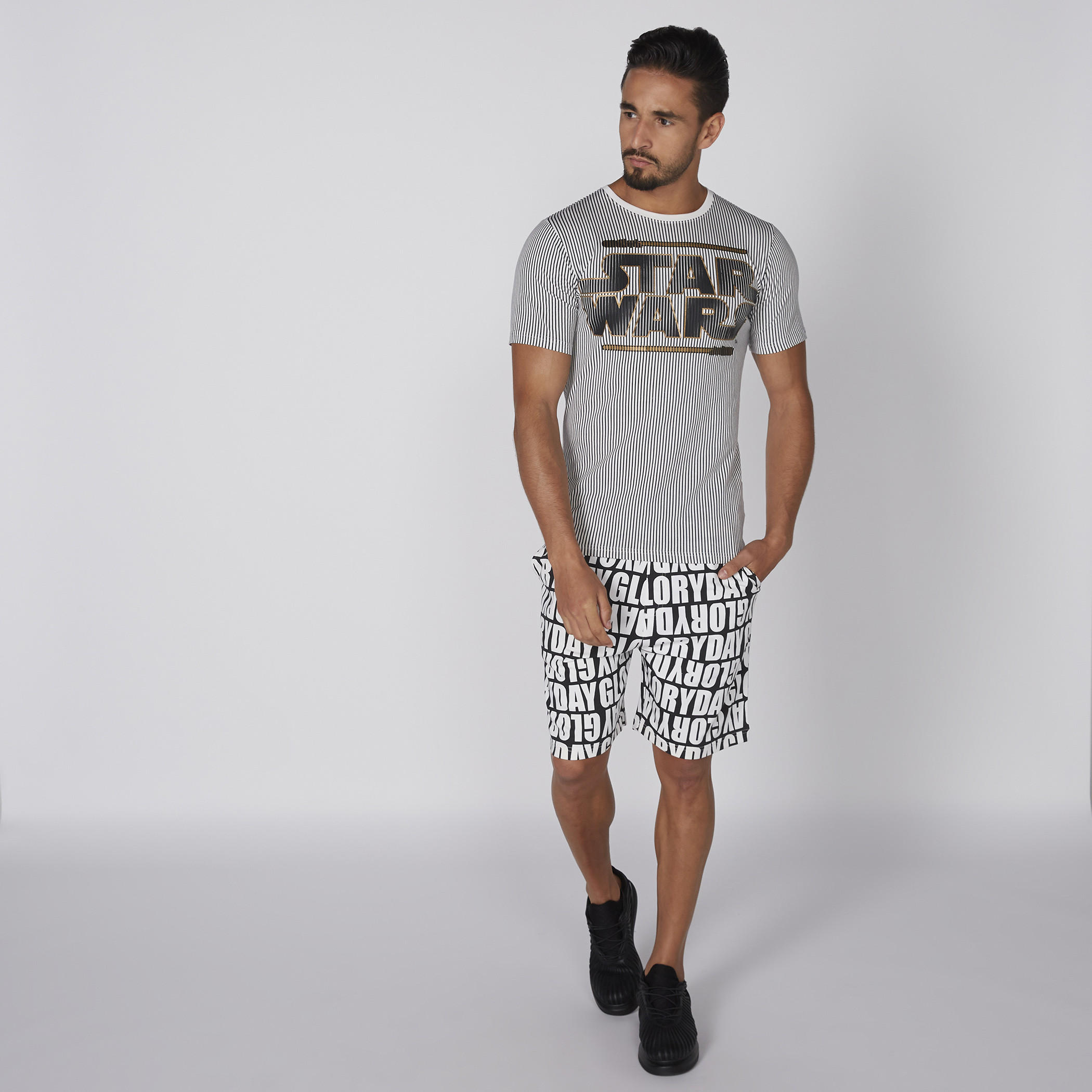 تيشيرت بأكمام قصيرة وطبعات حرب النجوم-men-clothing-tshirtsandpolos-tshirts-image-3