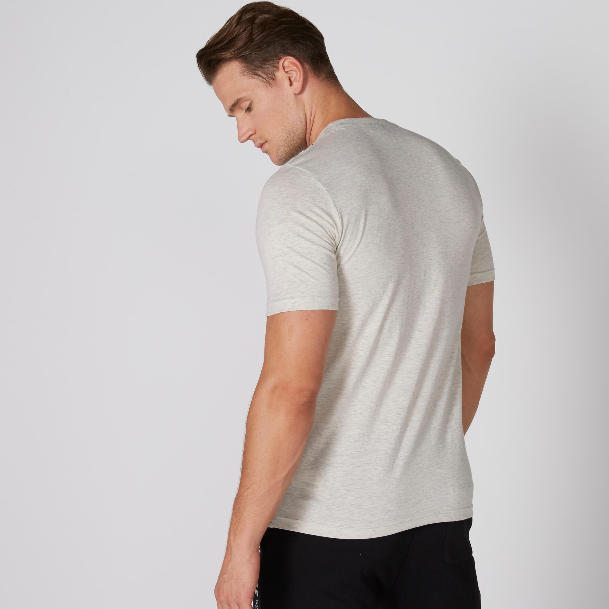 تيشيرت بأكمام قصيرة وياقة ضيقة وطبعات سوبرمان-men-clothing-tshirtsandpolos-tshirts-image-2