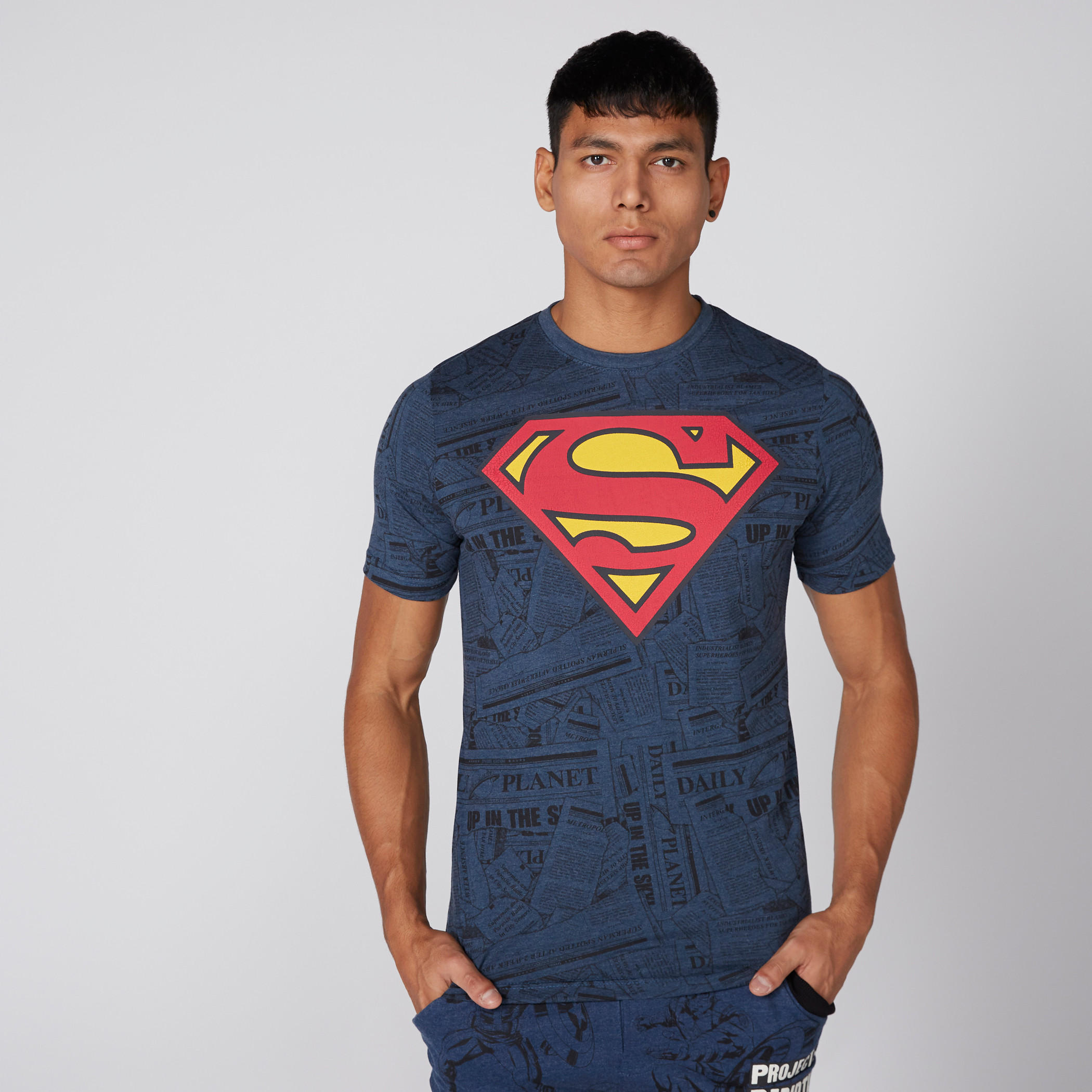 تيشيرت بياقة مستديرة وأكمام قصيرة وطبعات سوبرمان-men-clothing-tshirtsandpolos-tshirts-image-1