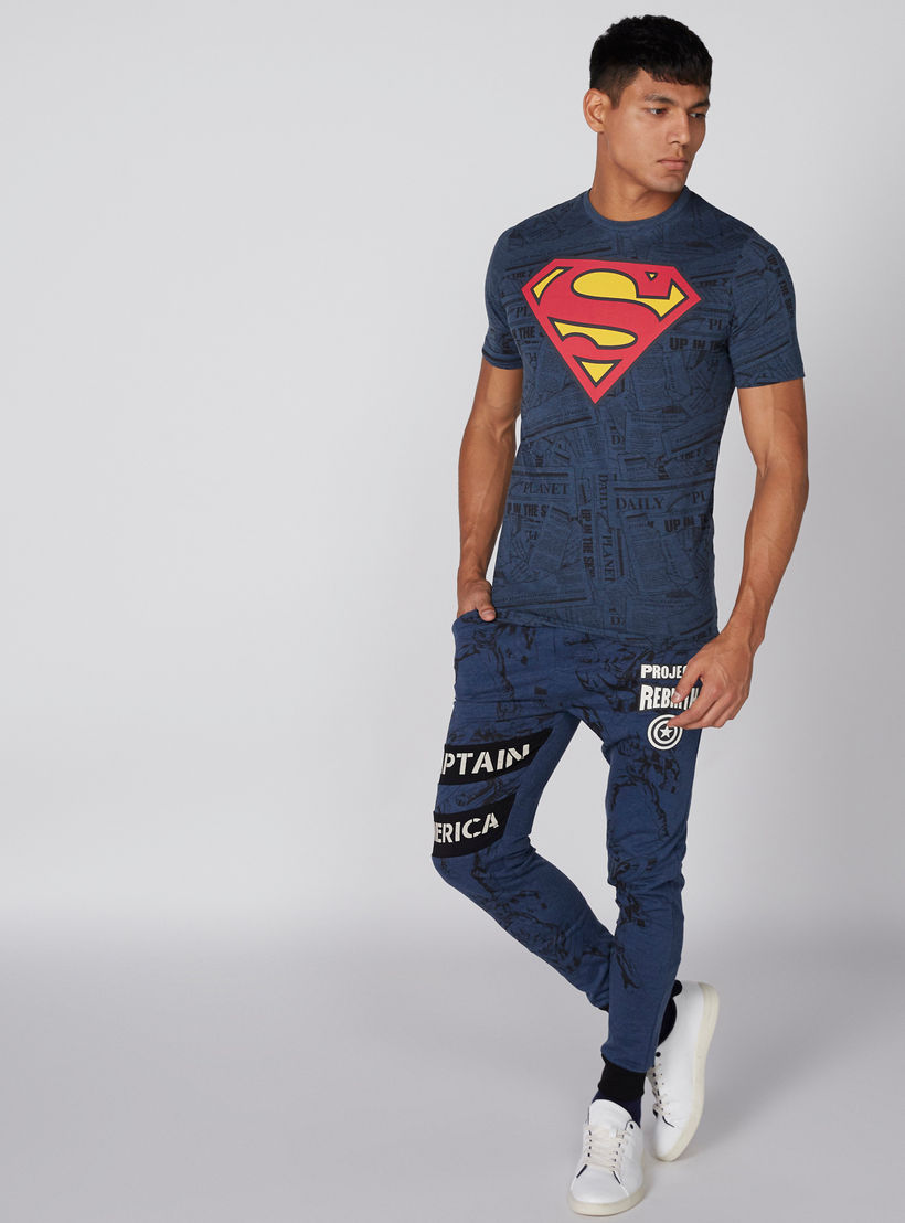 تيشيرت بياقة مستديرة وأكمام قصيرة وطبعات سوبرمان-men-clothing-tshirtsandpolos-tshirts-image-3