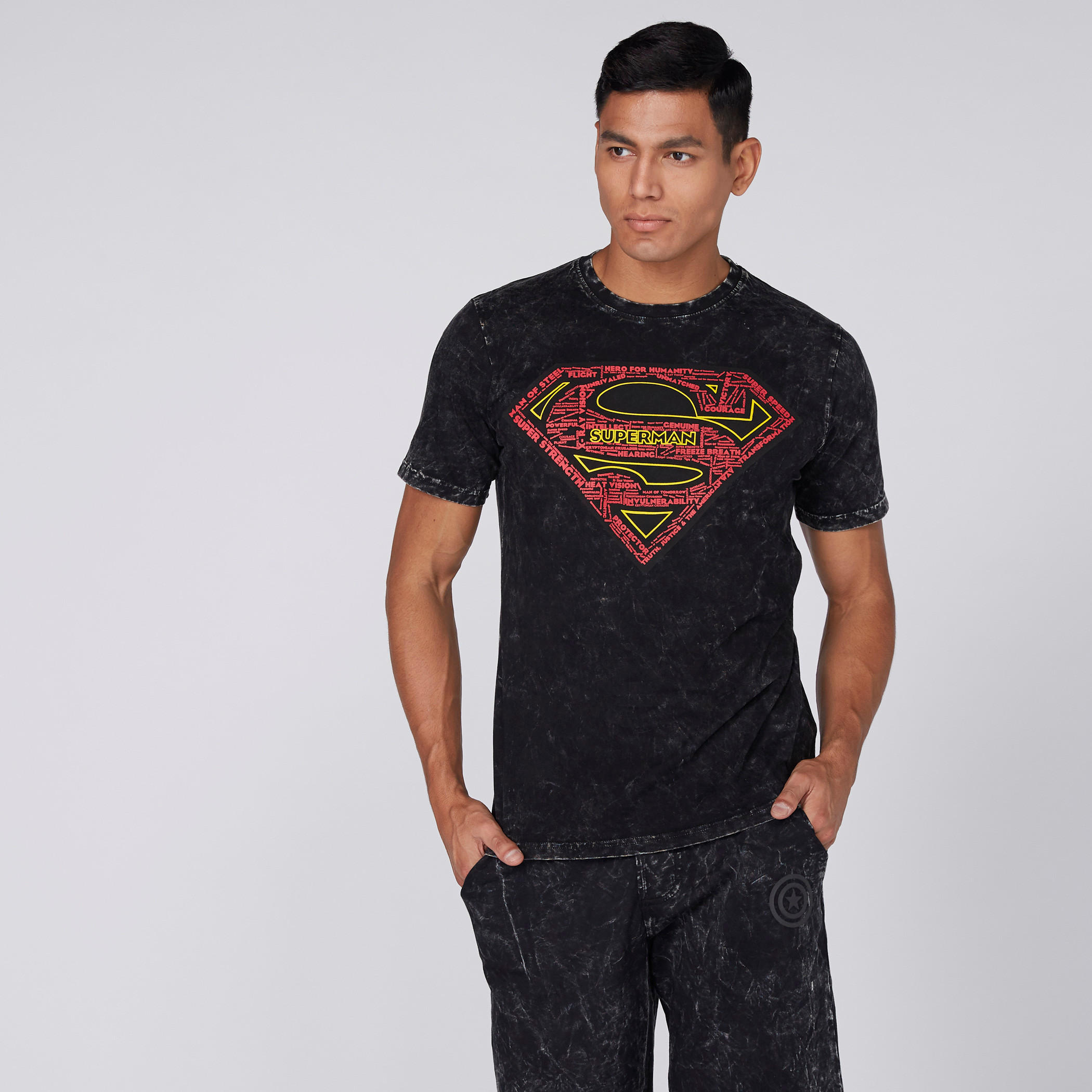 تيشيرت بياقة مستديرة وأكمام قصيرة وطبعات سوبرمان-men-clothing-tshirtsandpolos-tshirts-image-1