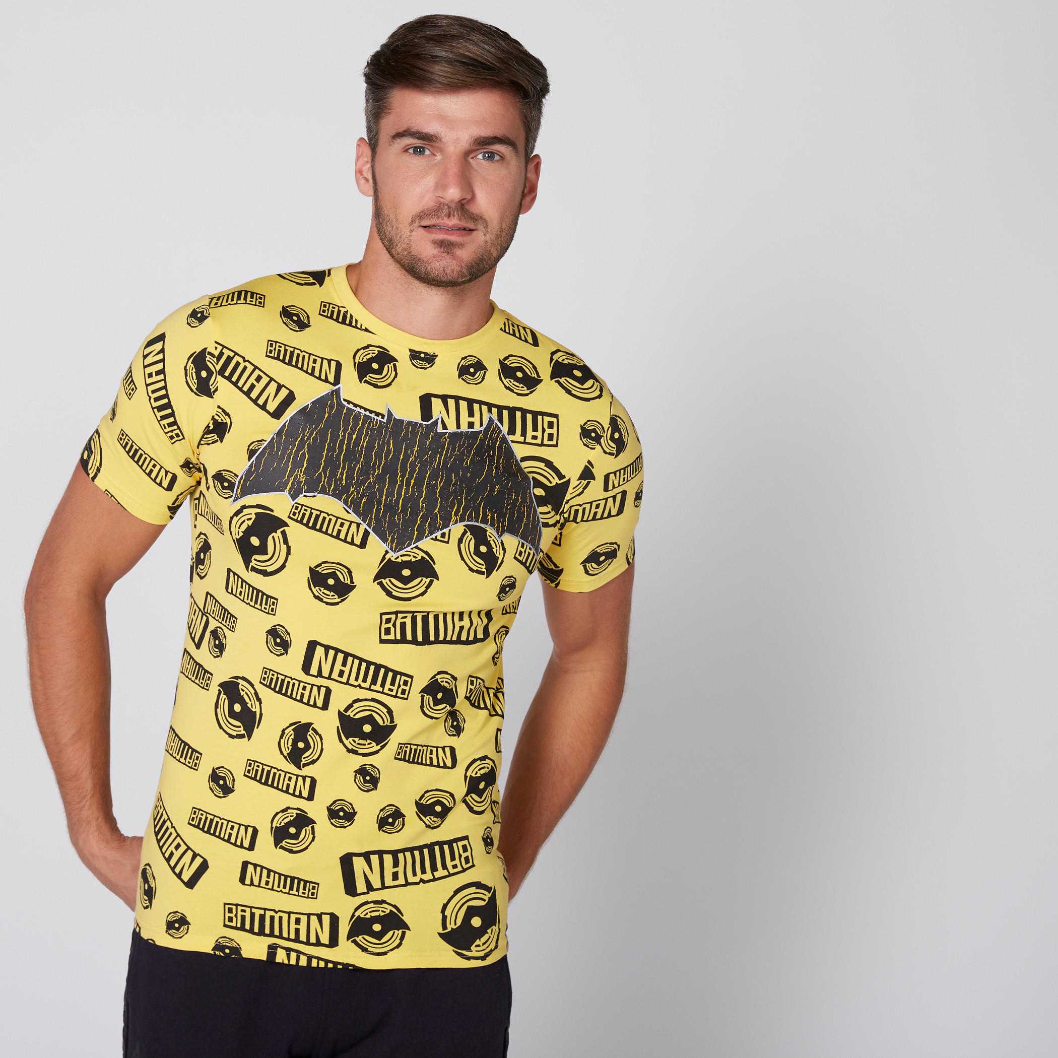 تيشيرت بياقة مستديرة وأكمام قصيرة وطبعات باتمان-men-clothing-tshirtsandpolos-tshirts-image-1
