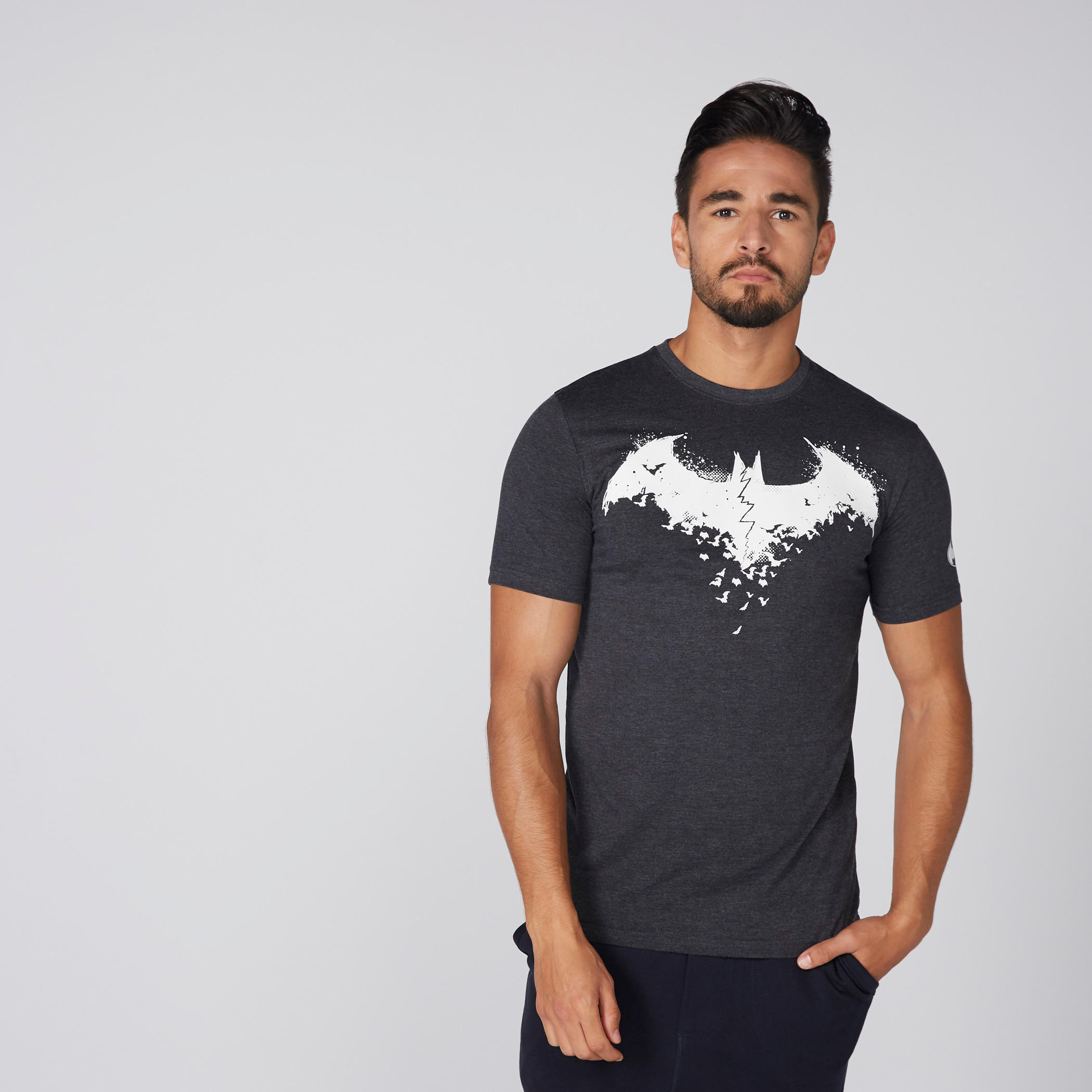 تيشيرت بأكمام قصيرة وياقة مستديرة وطبعات باتمان-men-clothing-tshirtsandpolos-tshirts-image-1