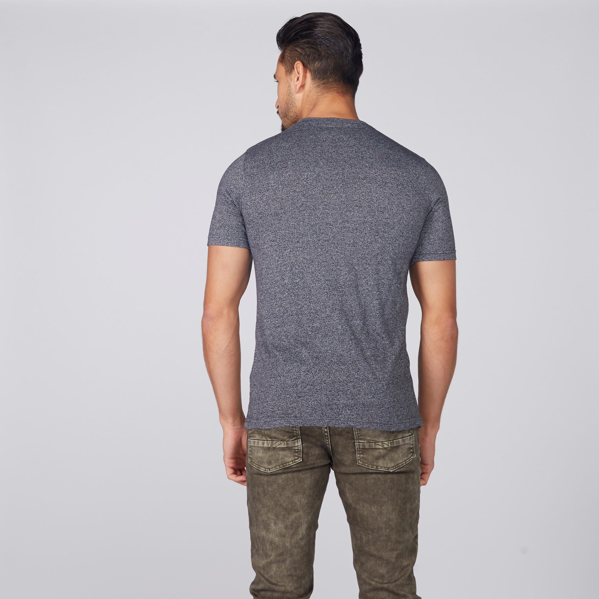 تيشيرت بياقة ضيّقة وأكمام قصيرة وطبعات باتمان-men-clothing-tshirtsandpolos-tshirts-image-2