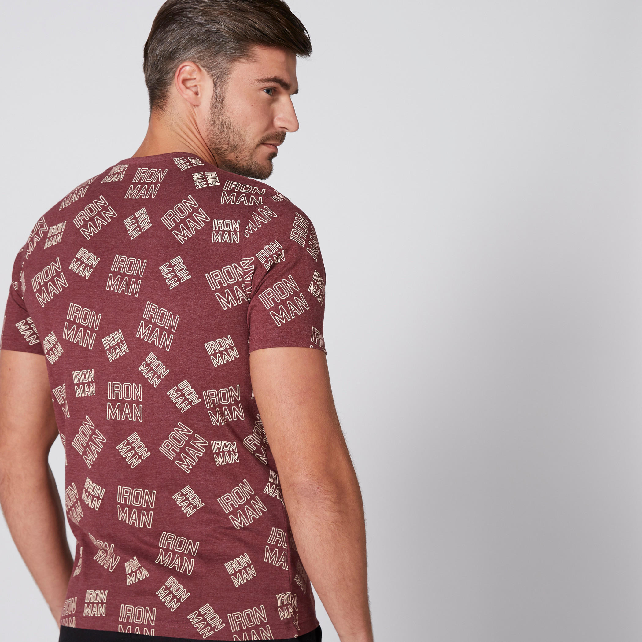 تيشيرت بأكمام قصيرة وياقة مستديرة وطبعات آيرون مان-men-clothing-tshirtsandpolos-tshirts-image-2