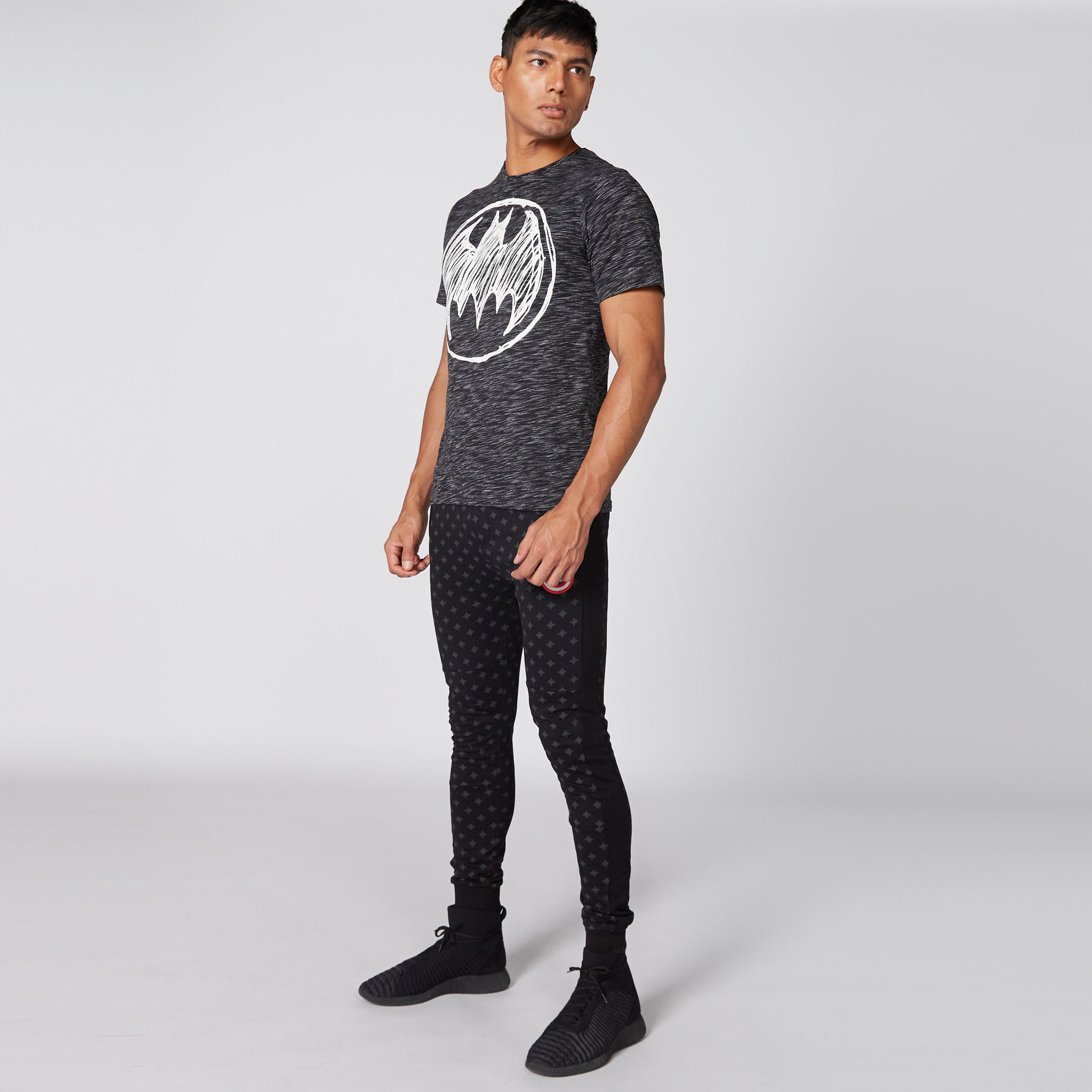 بنطال رياضي بخصر مطّاطي وطبعات كابتن أمريكا-men-clothing-bottoms-joggers-image-1