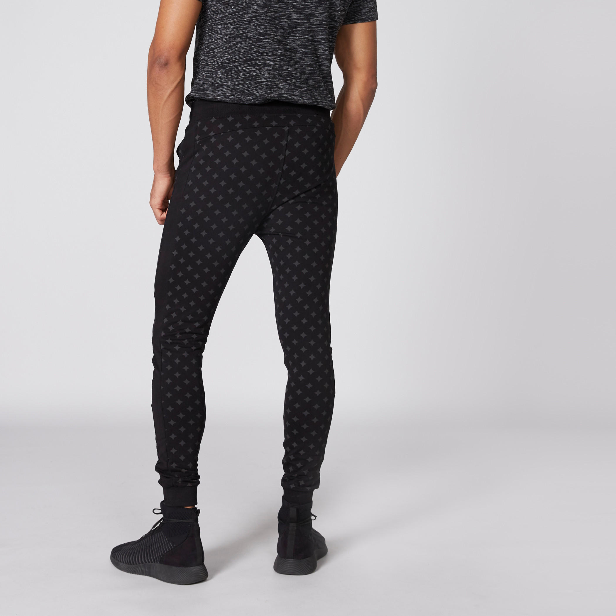 بنطال رياضي بخصر مطّاطي وطبعات كابتن أمريكا-men-clothing-bottoms-joggers-image-2