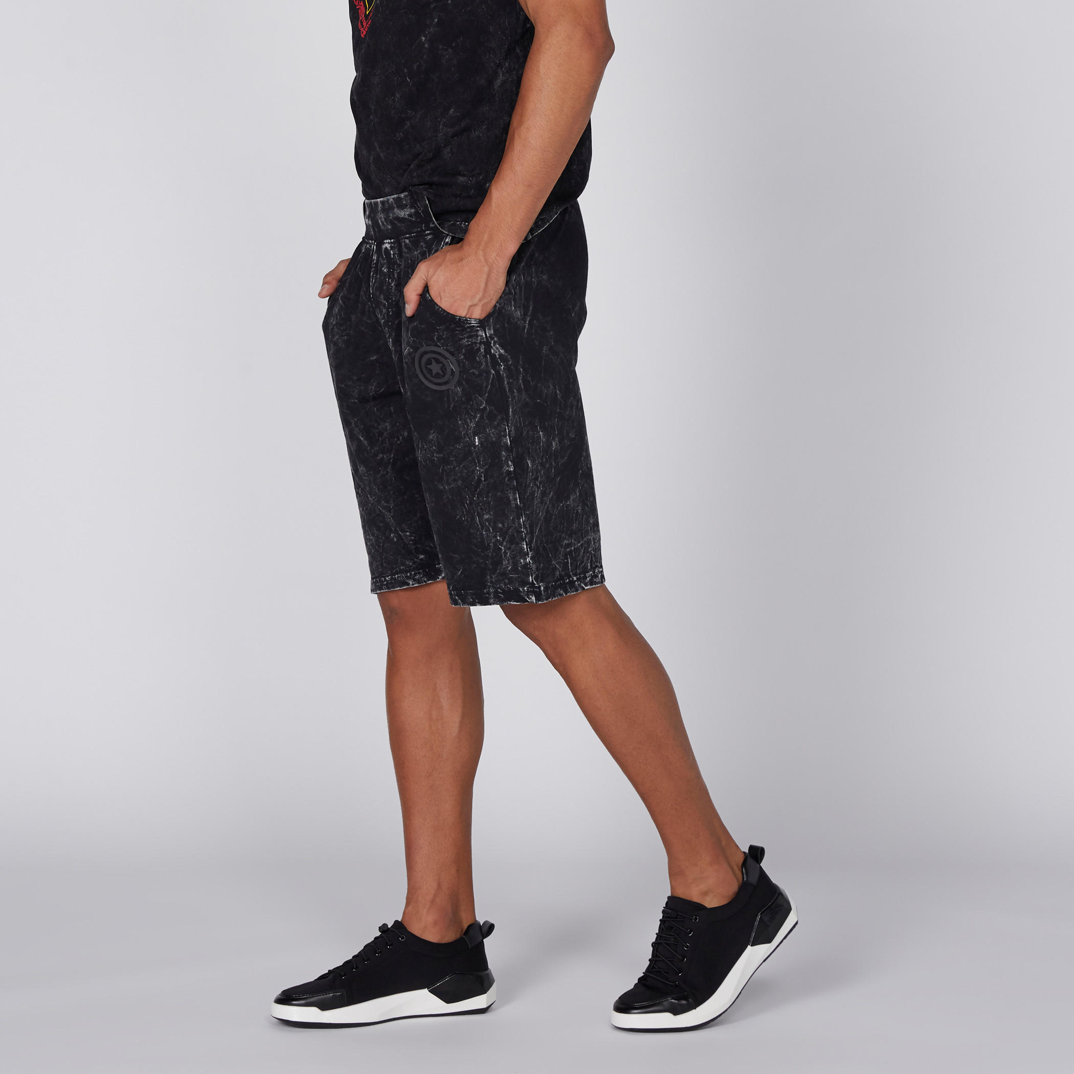 شورت بخصر مطّاطي وطبعات كابتن أمريكا-men-clothing-bottoms-shorts-image-3