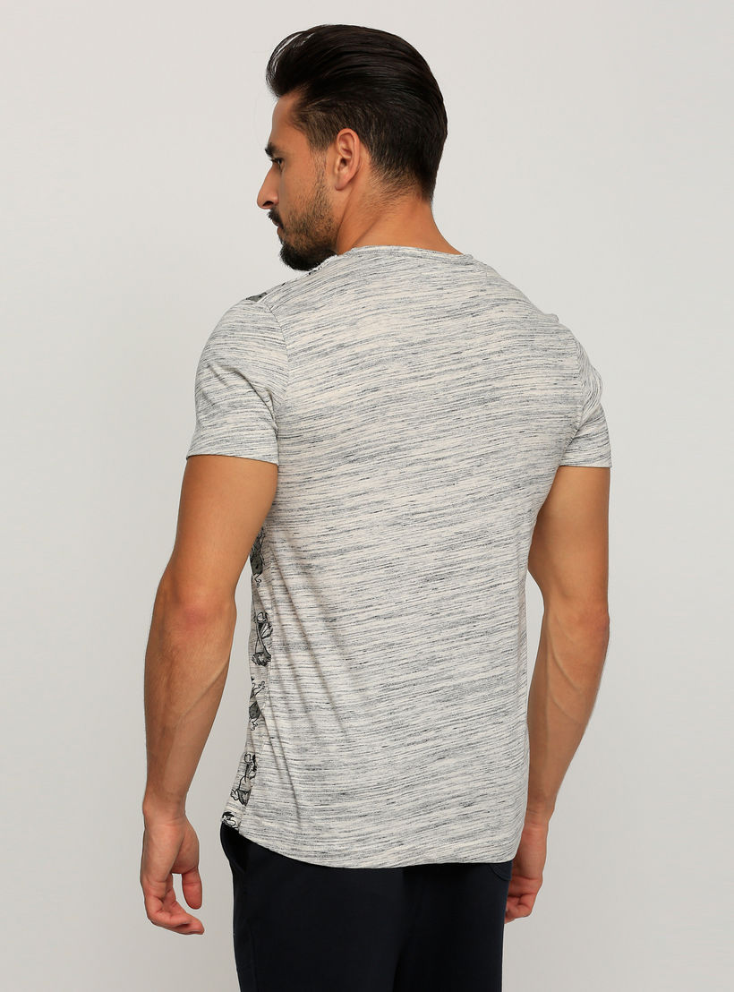 تيشيرت بياقة مستديرة وأكمام قصيرة بطبعات ذا فلينستونز-men-clothing-tshirtsandpolos-tshirts-image-2