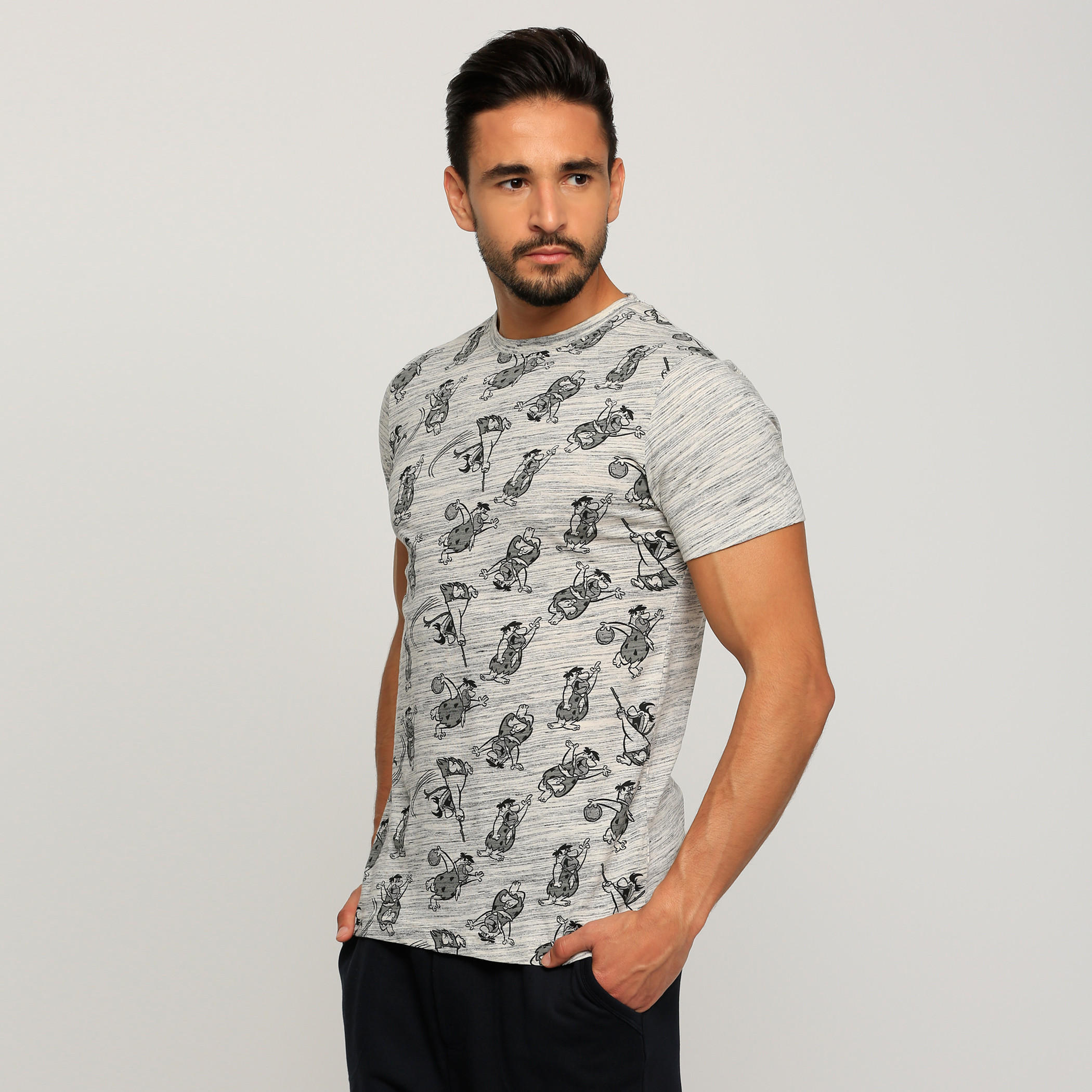 تيشيرت بياقة مستديرة وأكمام قصيرة بطبعات ذا فلينستونز-men-clothing-tshirtsandpolos-tshirts-image-3