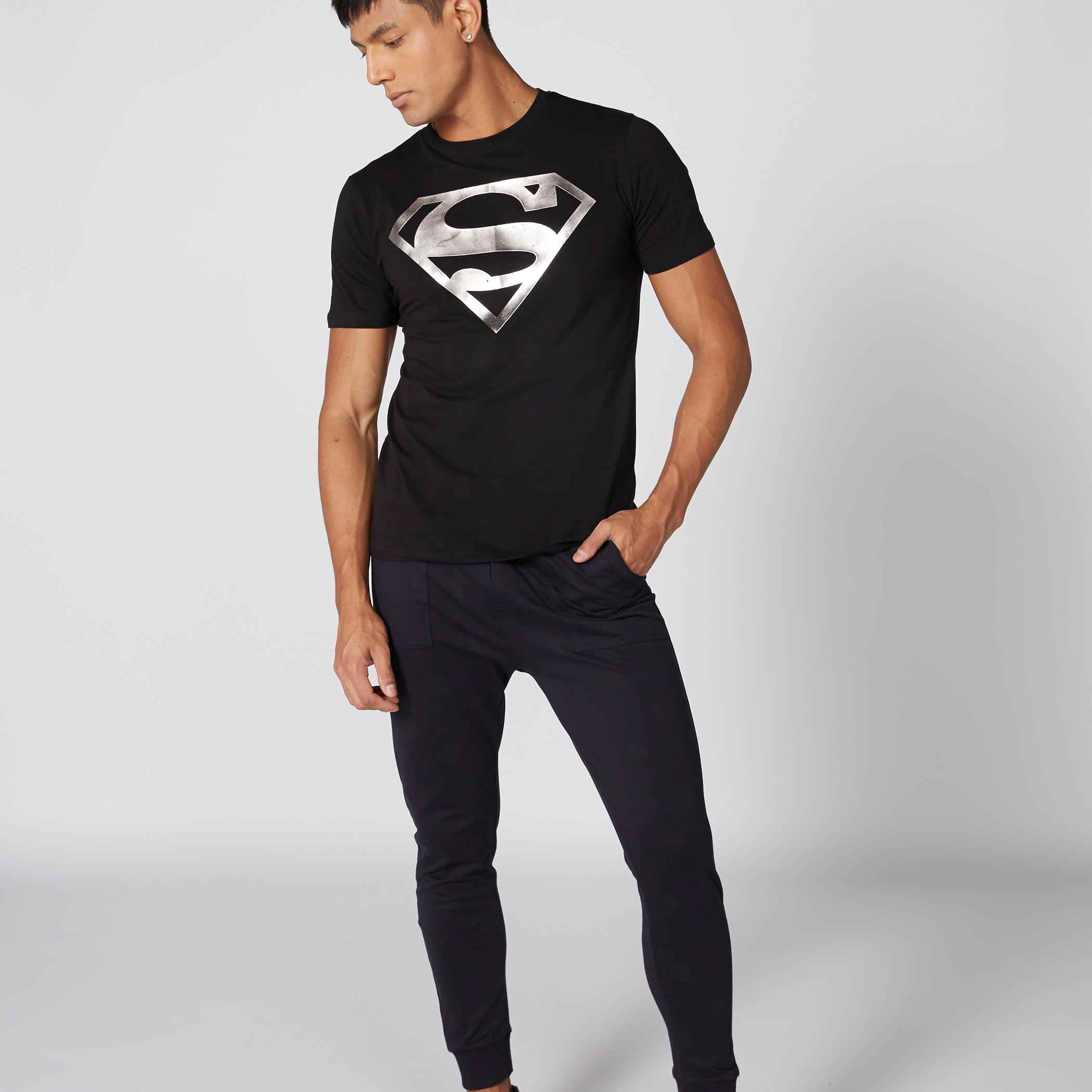 تيشيرت بطبعات سوبر مان وياقة مستديرة وأكمام قصيرة-men-clothing-tshirtsandpolos-tshirts-image-1