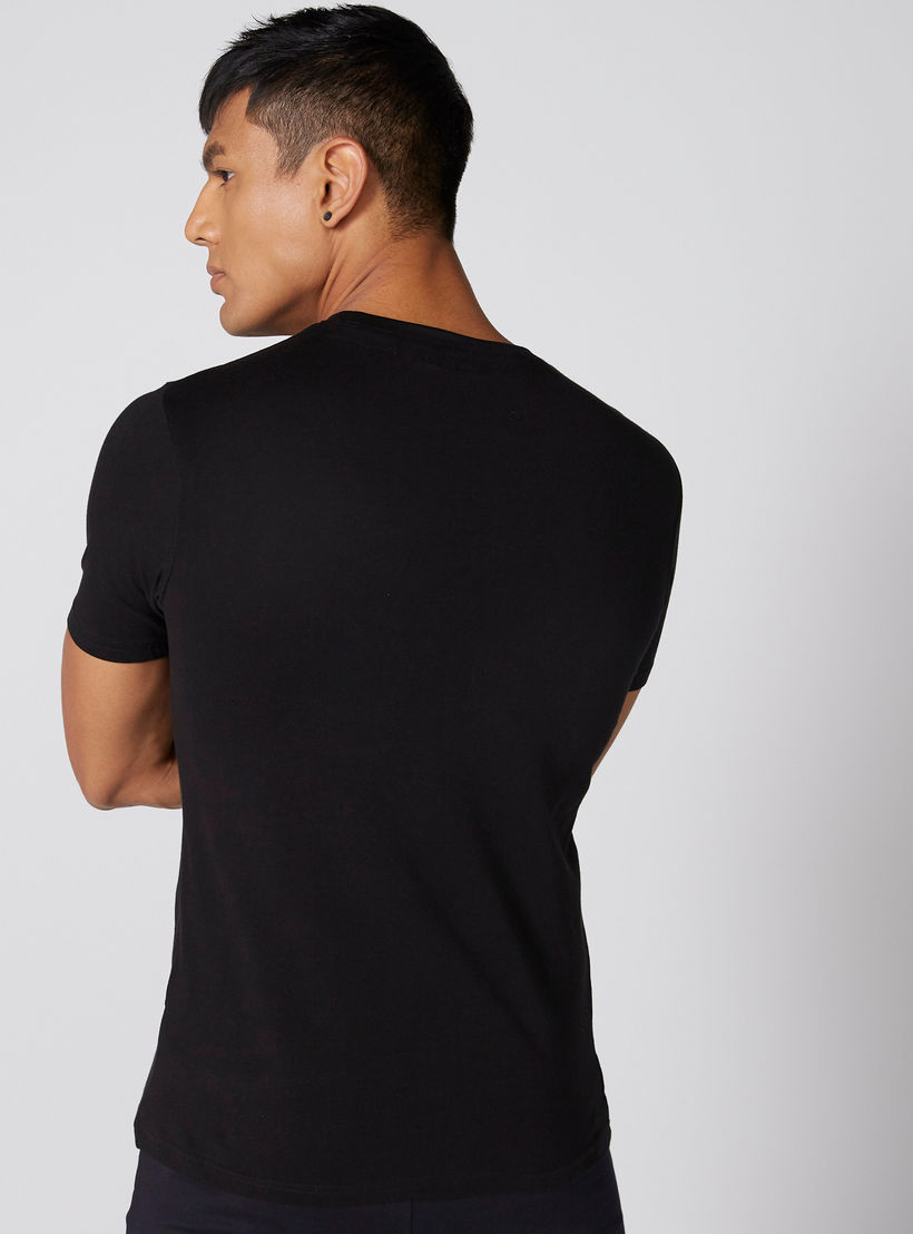 تيشيرت بطبعات سوبر مان وياقة مستديرة وأكمام قصيرة-men-clothing-tshirtsandpolos-tshirts-image-2