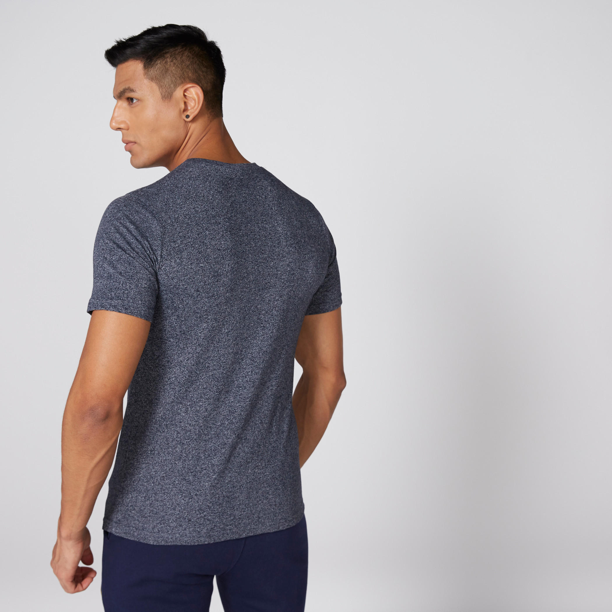 تيشيرت بياقة مستديرة وأكمام قصيرة ونقش آيرون مان-men-clothing-tshirtsandpolos-tshirts-image-2