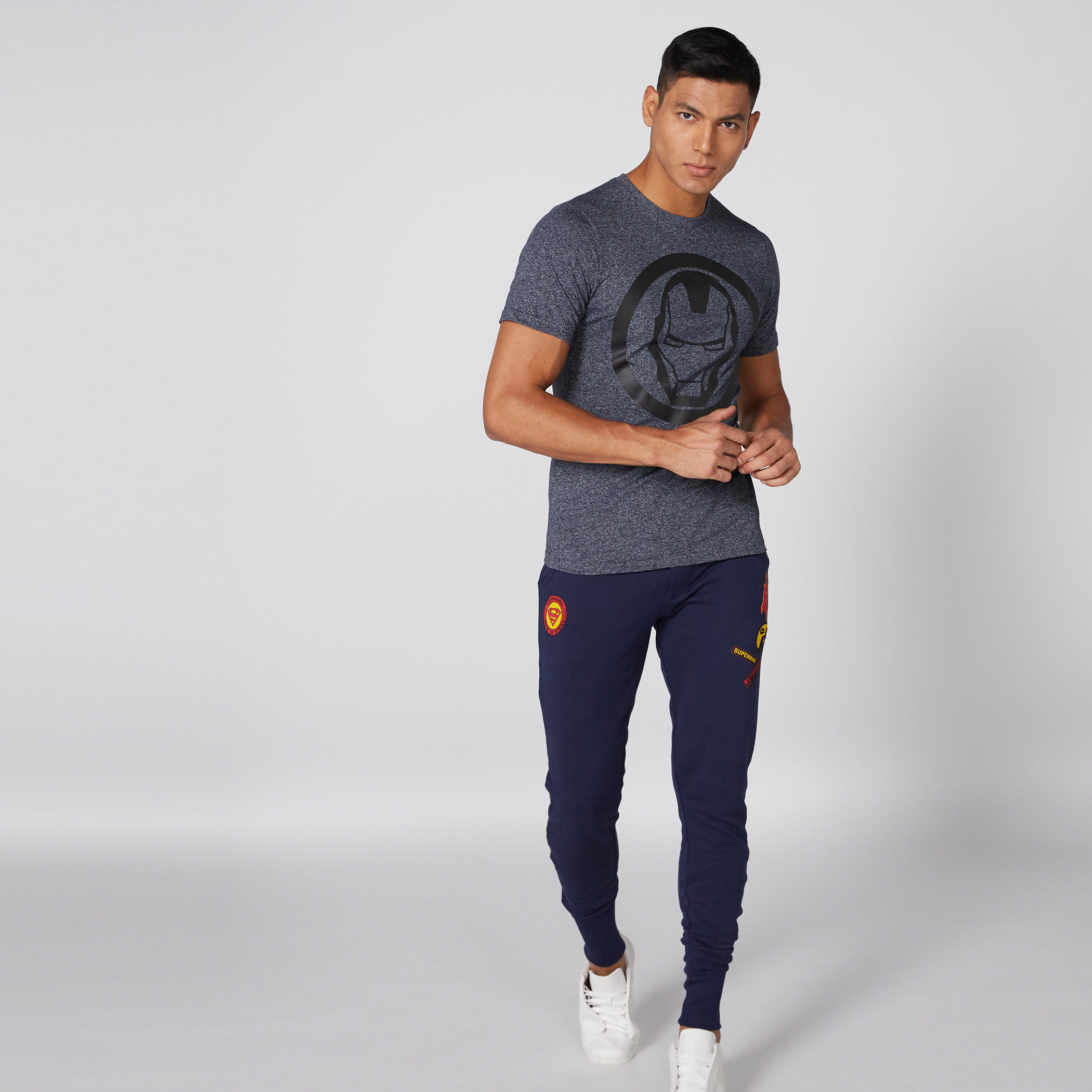 تيشيرت بياقة مستديرة وأكمام قصيرة ونقش آيرون مان-men-clothing-tshirtsandpolos-tshirts-image-4