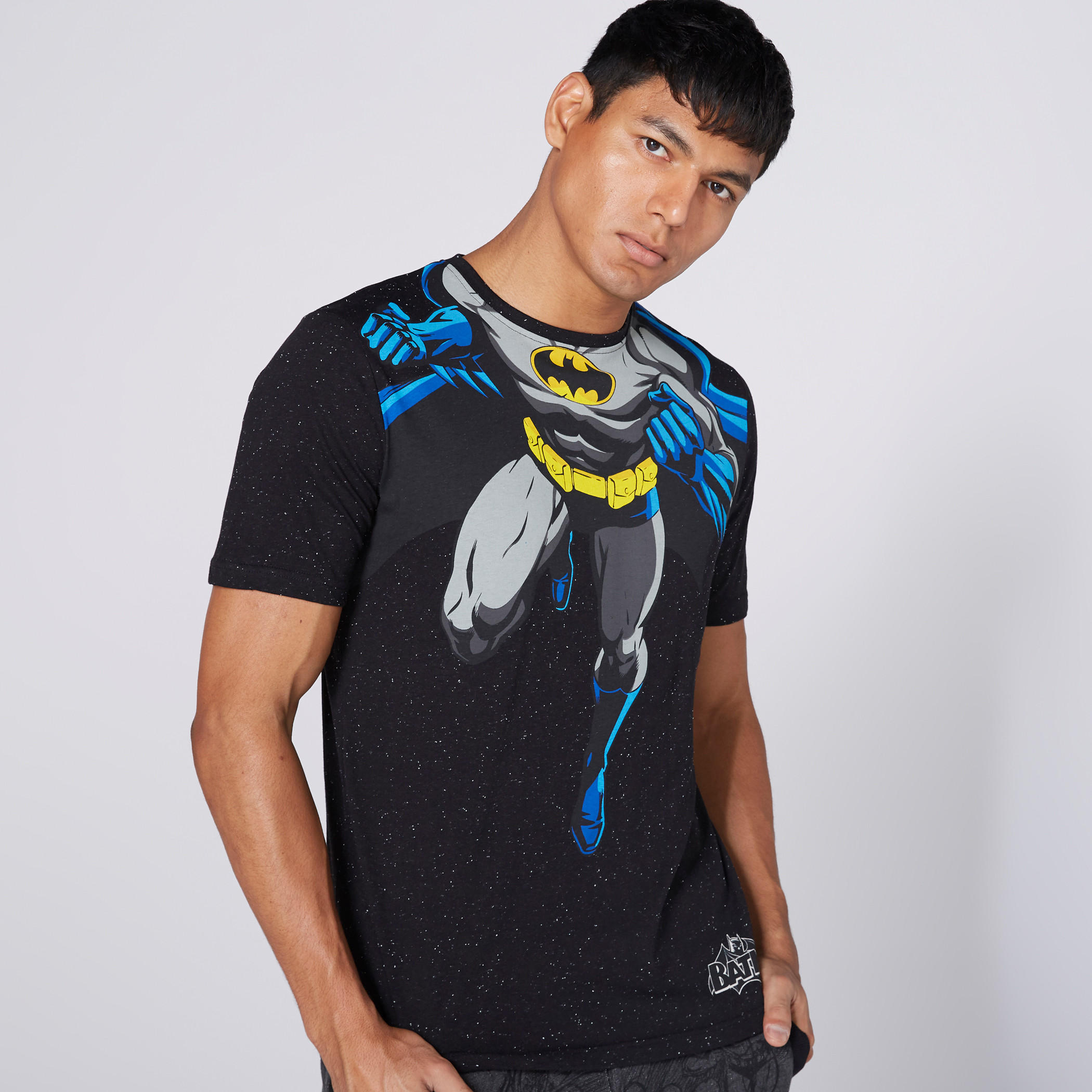 تيشيرت بأكمام قصيرة وياقة مستديرة وطبعات باتمان-men-clothing-tshirtsandpolos-tshirts-image-2