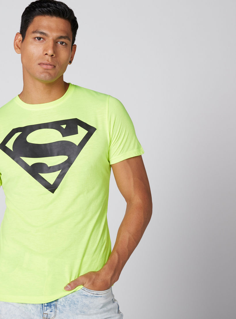 تيشيرت بياقة مستديرة وأكمام قصيرة وطبعات سوبرمان-men-clothing-tshirtsandpolos-tshirts-image-1
