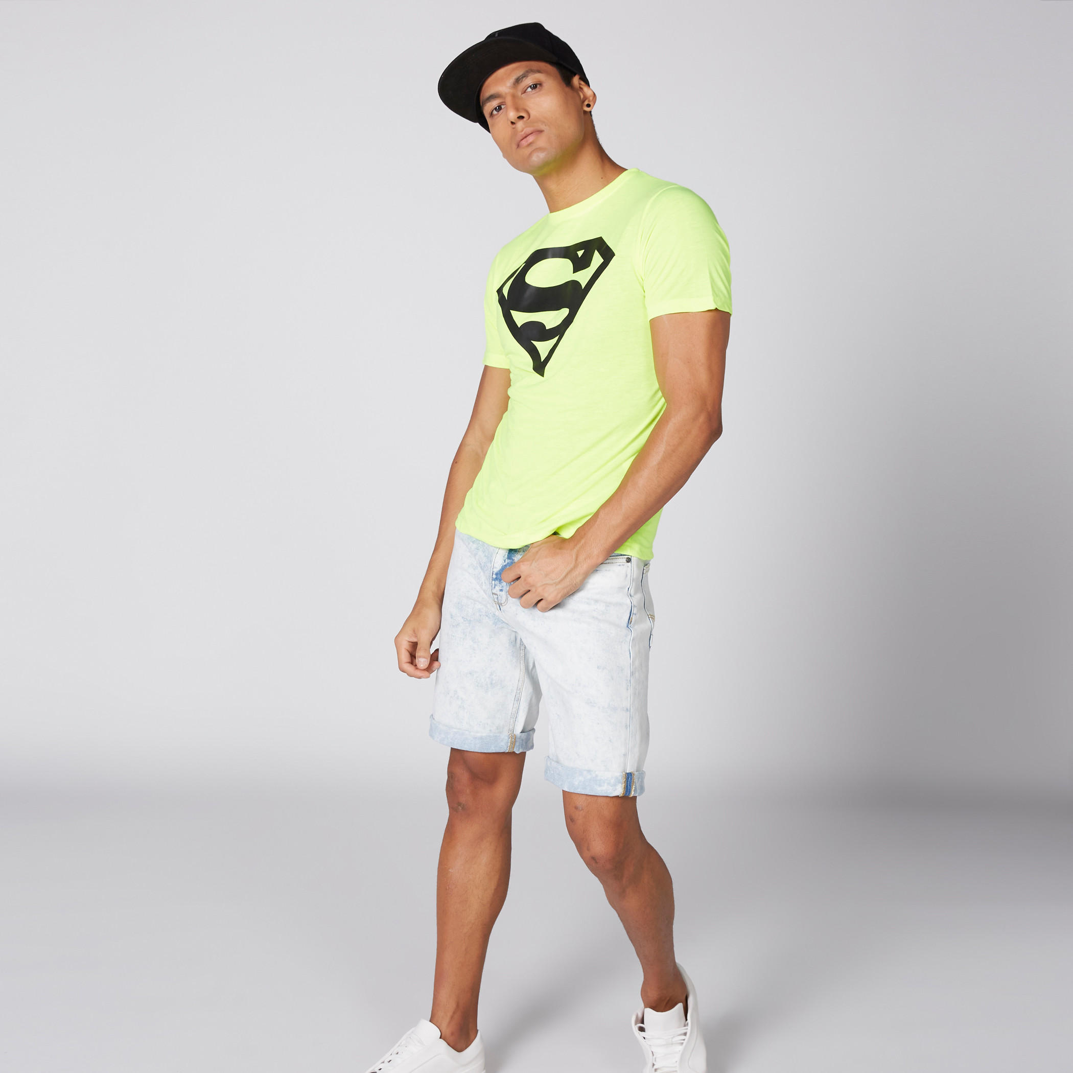 تيشيرت بياقة مستديرة وأكمام قصيرة وطبعات سوبرمان-men-clothing-tshirtsandpolos-tshirts-image-2