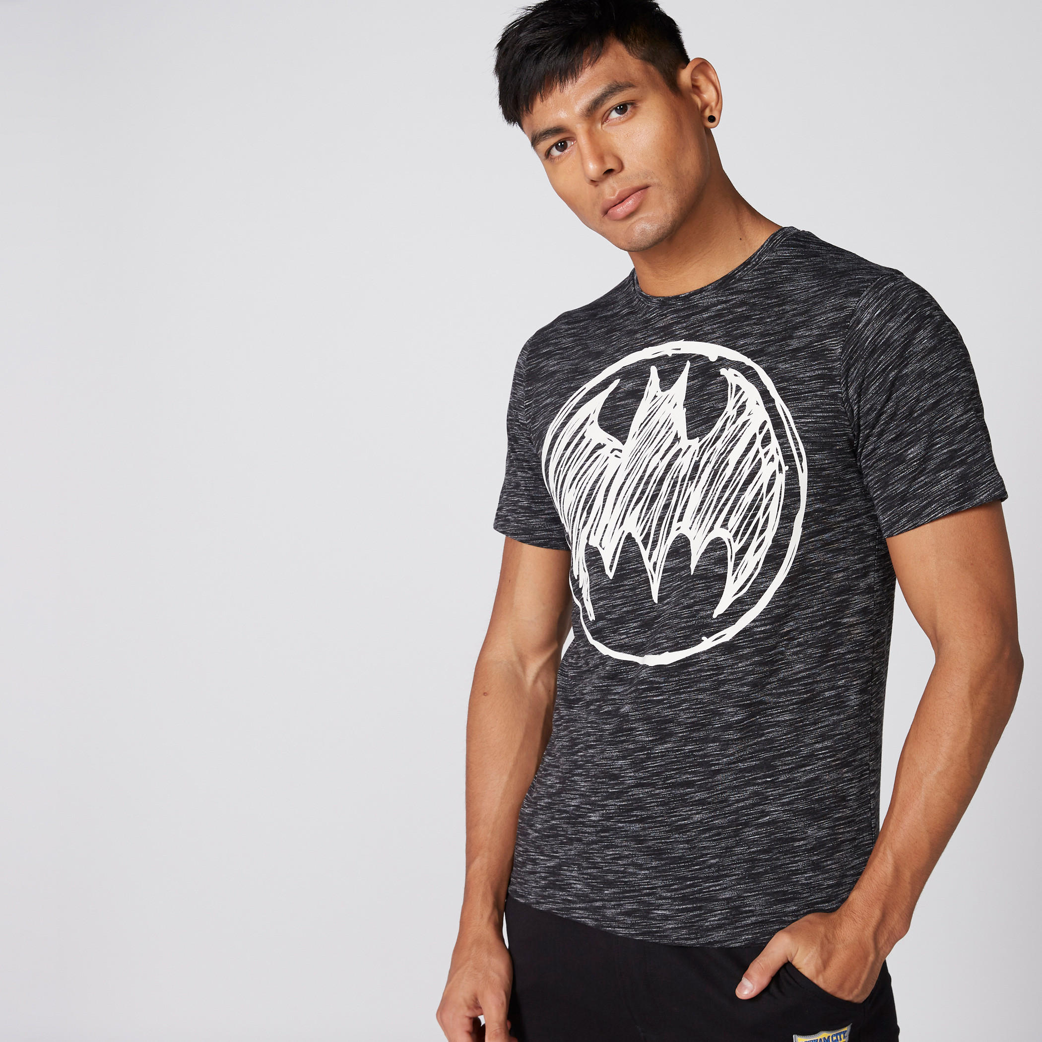 تيشيرت بياقة مستديرة وأكمام قصيرة وطبعات-men-clothing-tshirtsandpolos-tshirts-image-1