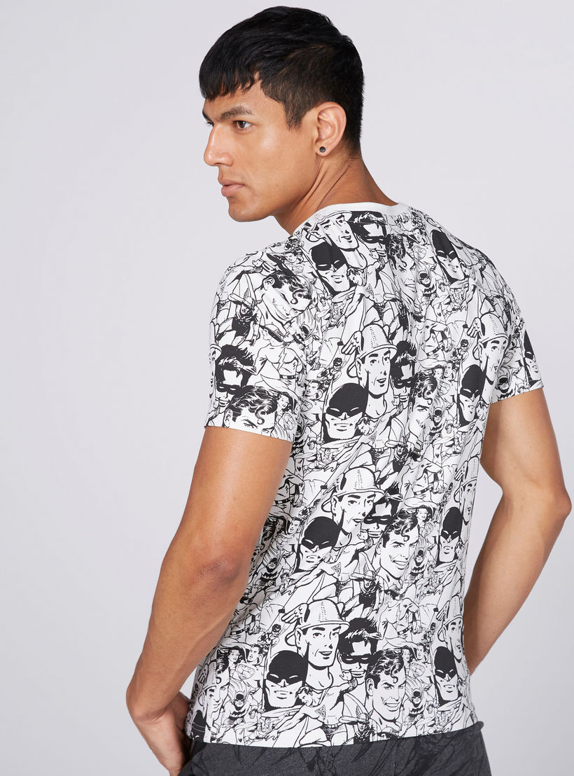 تيشيرت بياقة مستديرة وأكمام قصيرة وطبعات سوبر هيروز-men-clothing-tshirtsandpolos-tshirts-image-3