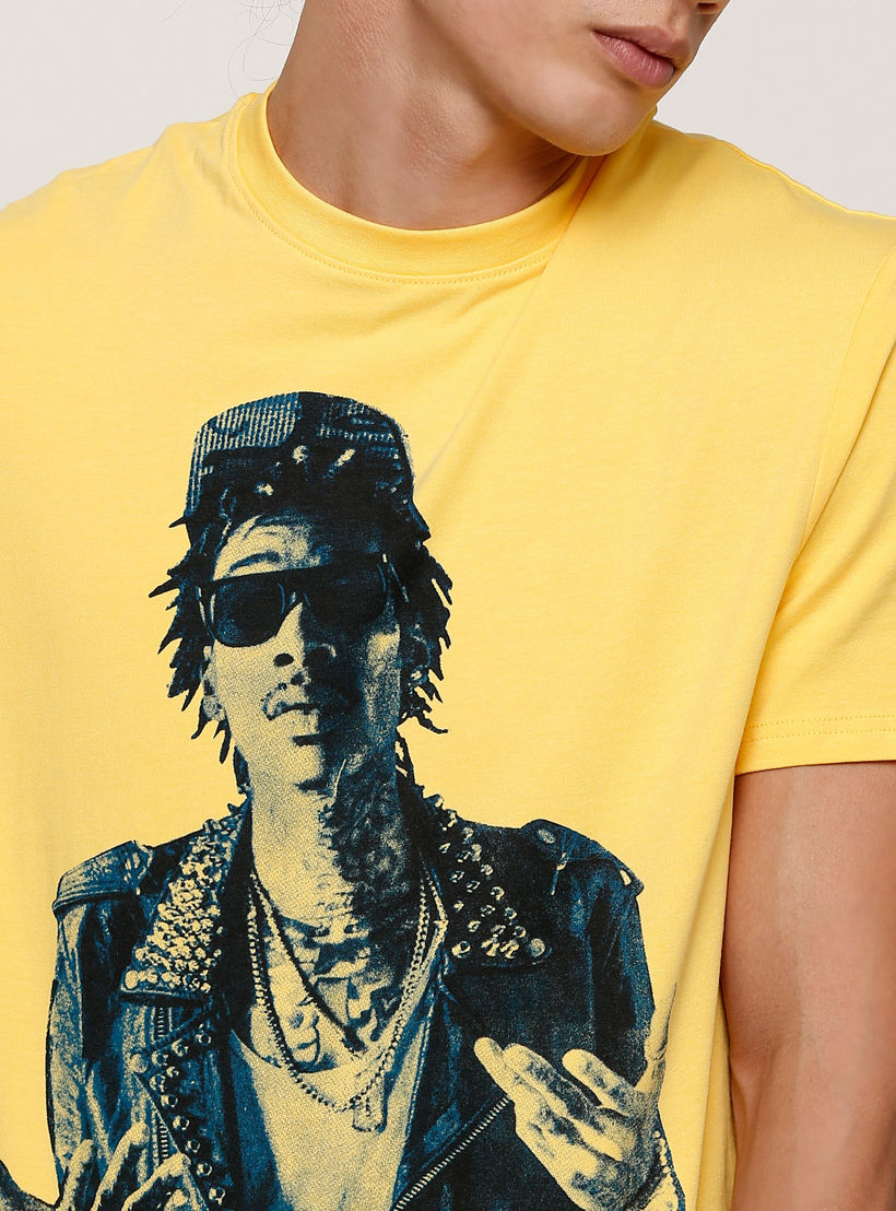 تيشيرت رجالي بياقة مستديرة وأكمام قصيرة مع طبعات ويز خليفة من أوفيشيال سيدني مورر -men-clothing-tshirtsandpolos-tshirts-image-4