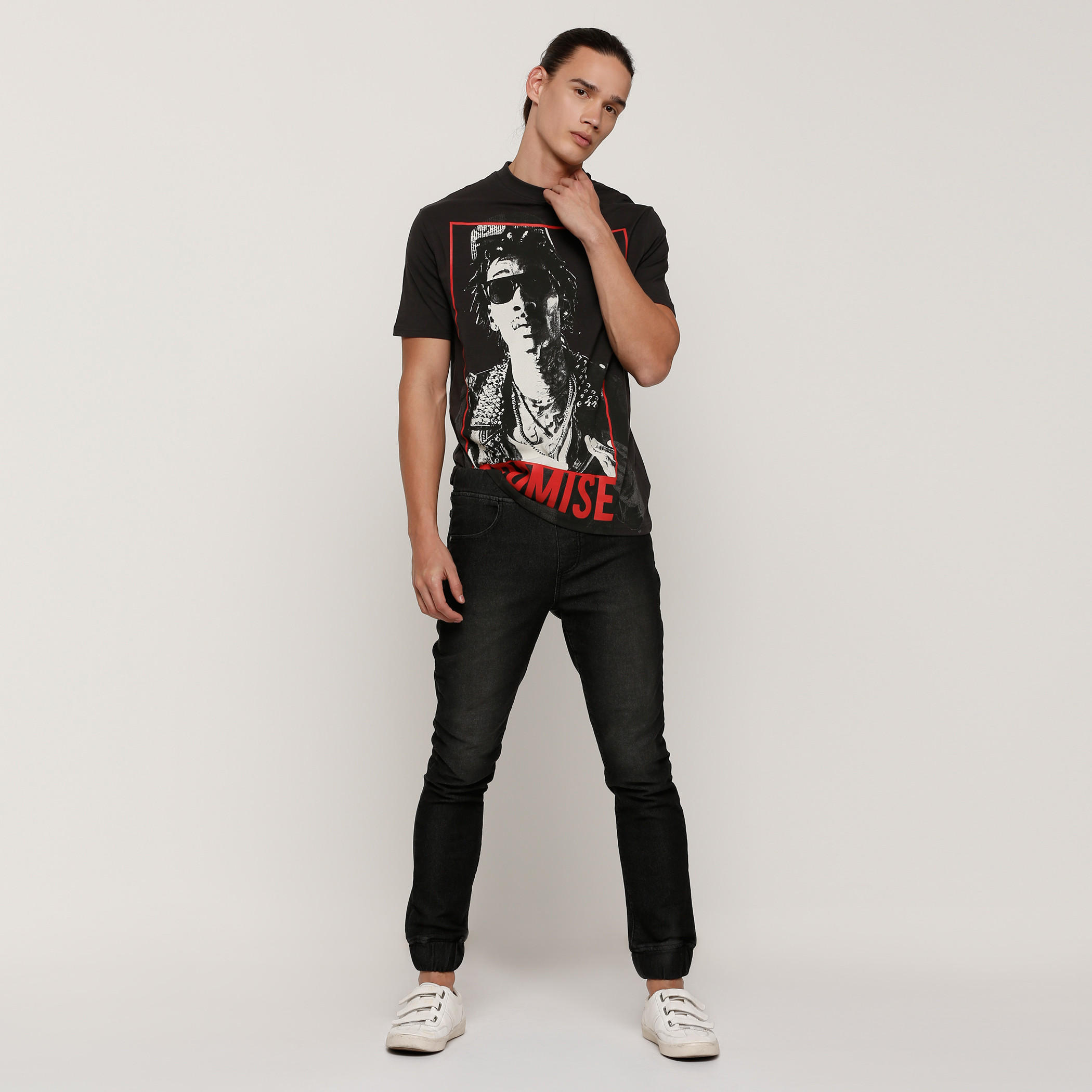 تيشيرت رجالي بياقة مستديرة وأكمام قصيرة مع طبعات ويز خليفة من أوفيشيال سيدني مورر -men-clothing-tshirtsandpolos-tshirts-image-5