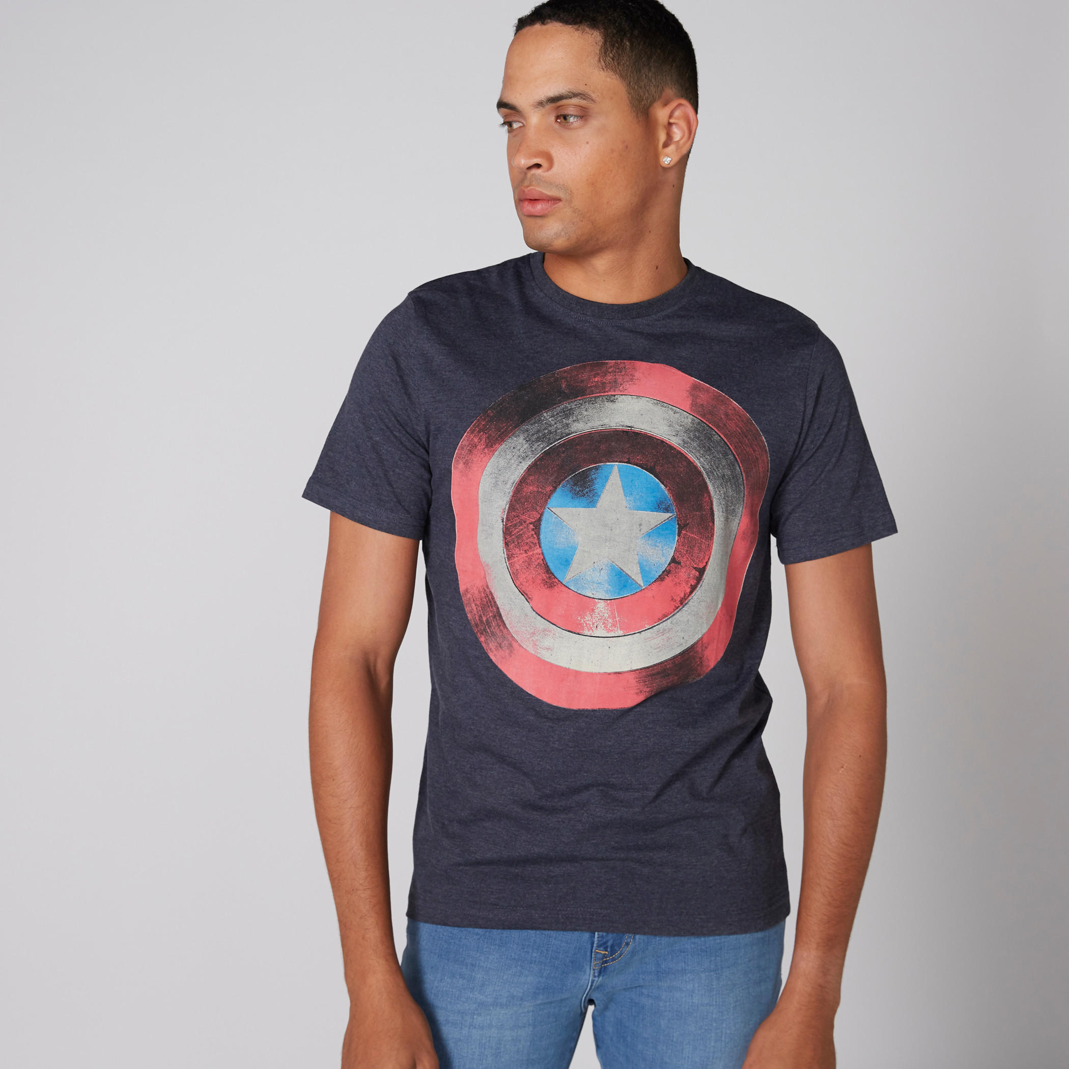 تيشيرت بياقة مستديرة وأكمام قصيرة وطبعات كابتن أمريكا-men-clothing-tshirtsandpolos-tshirts-image-3