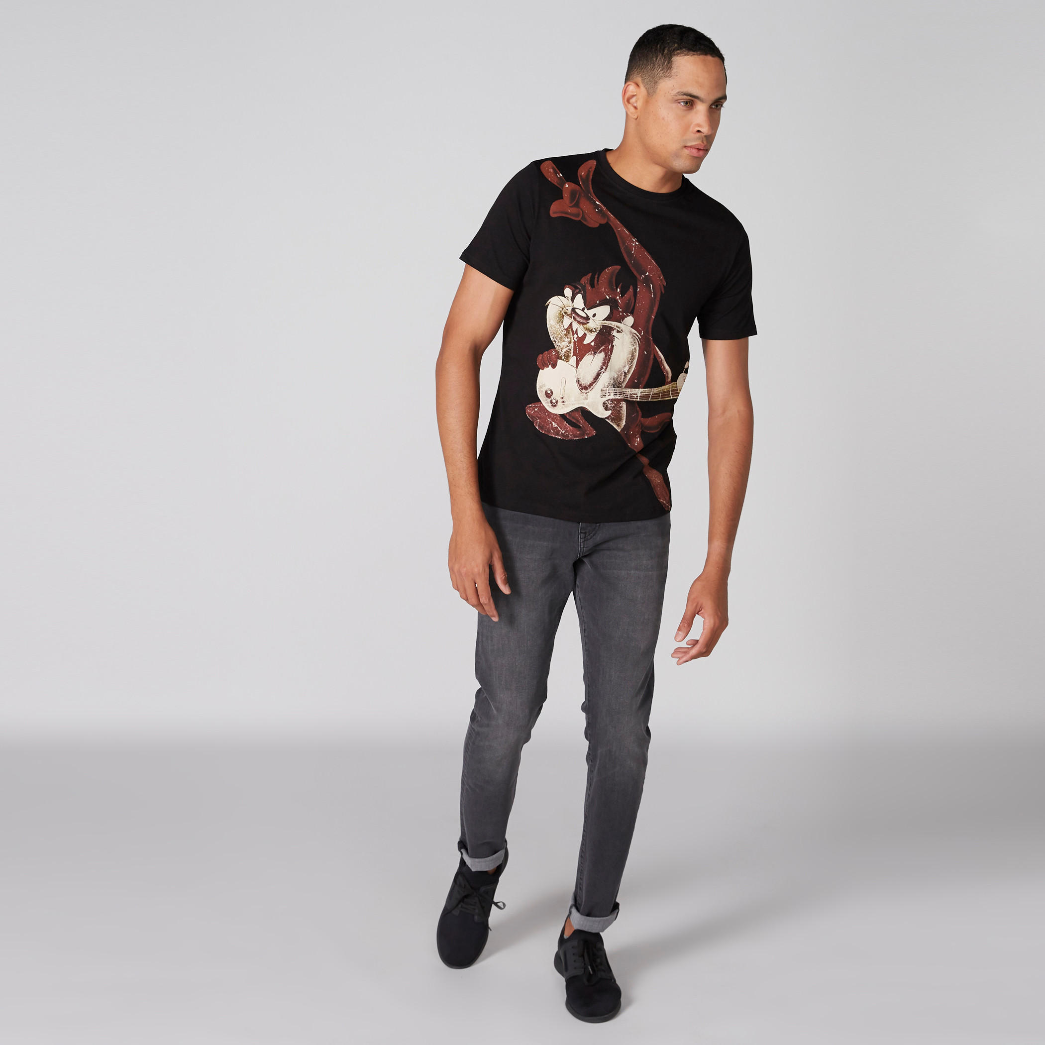 تيشيرت بياقة مستديرة وأكمام قصيرة وطبعات تازمانيان ديفل-men-clothing-tshirtsandpolos-tshirts-image-3