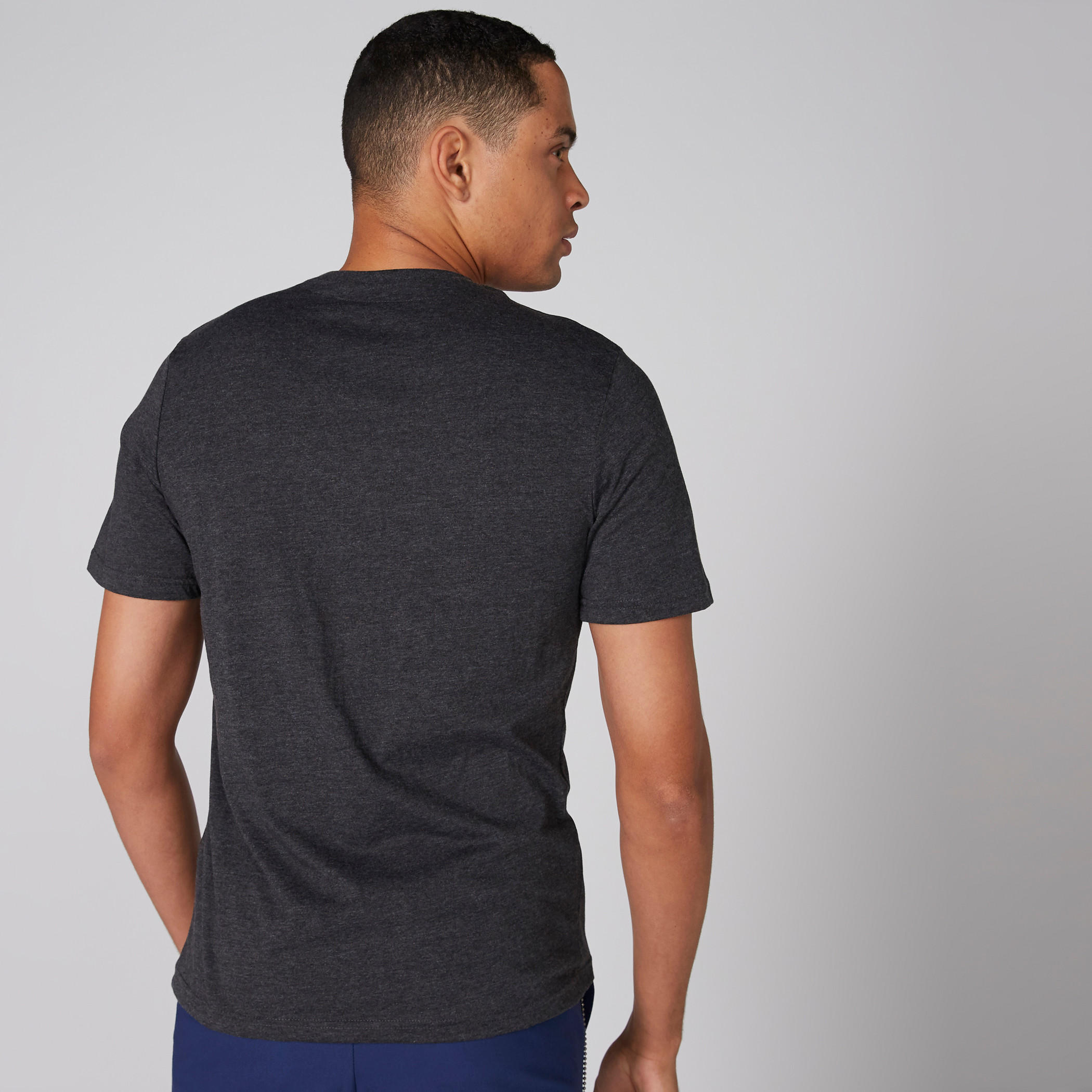 تيشيرت بياقة ضيّقة وأكمام قصيرة وطبعات سوبرمان-men-clothing-tshirtsandpolos-tshirts-image-2