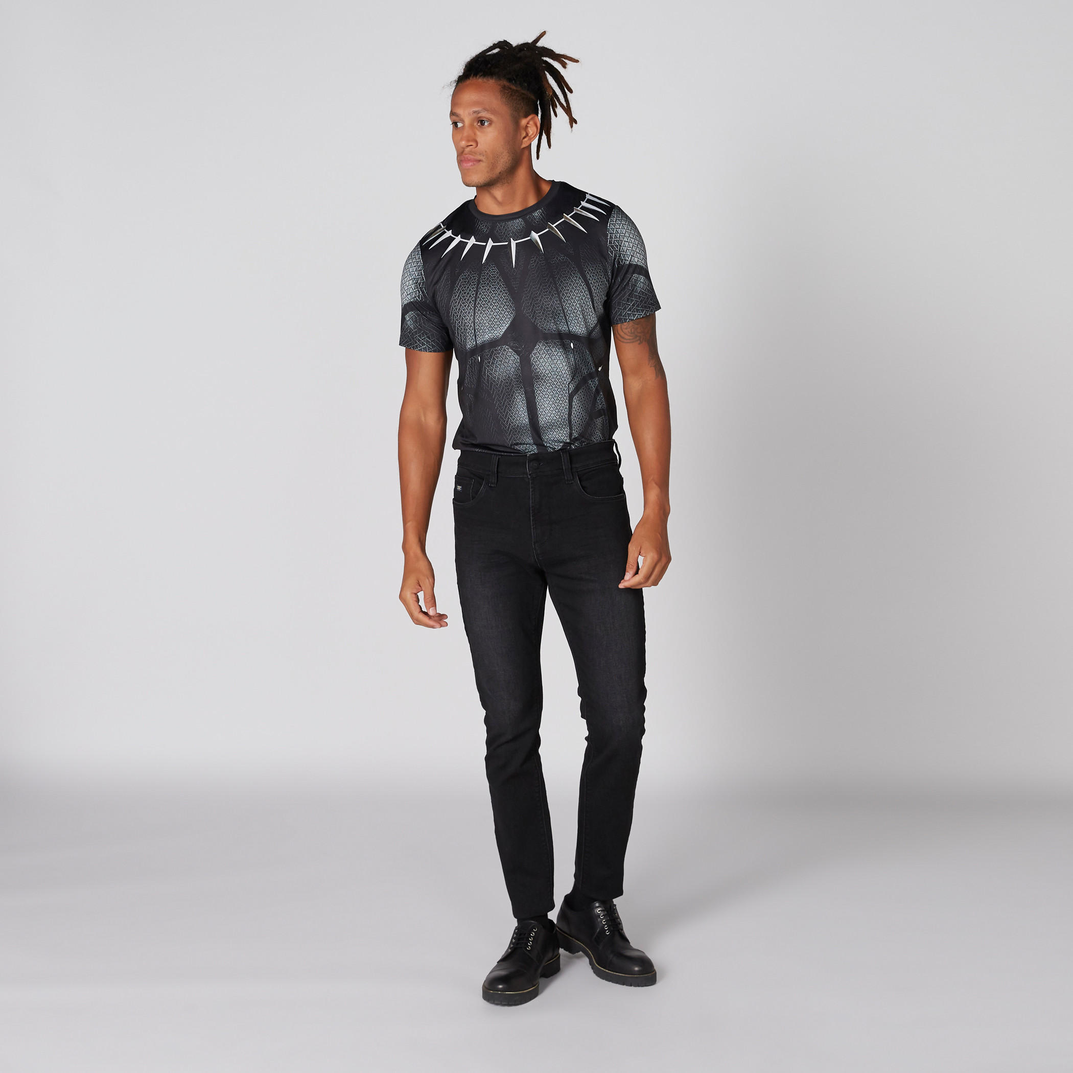 تيشيرت بلاك بانثر بياقة وأكمام قصيرة-men-clothing-tshirtsandpolos-tshirts-image-3
