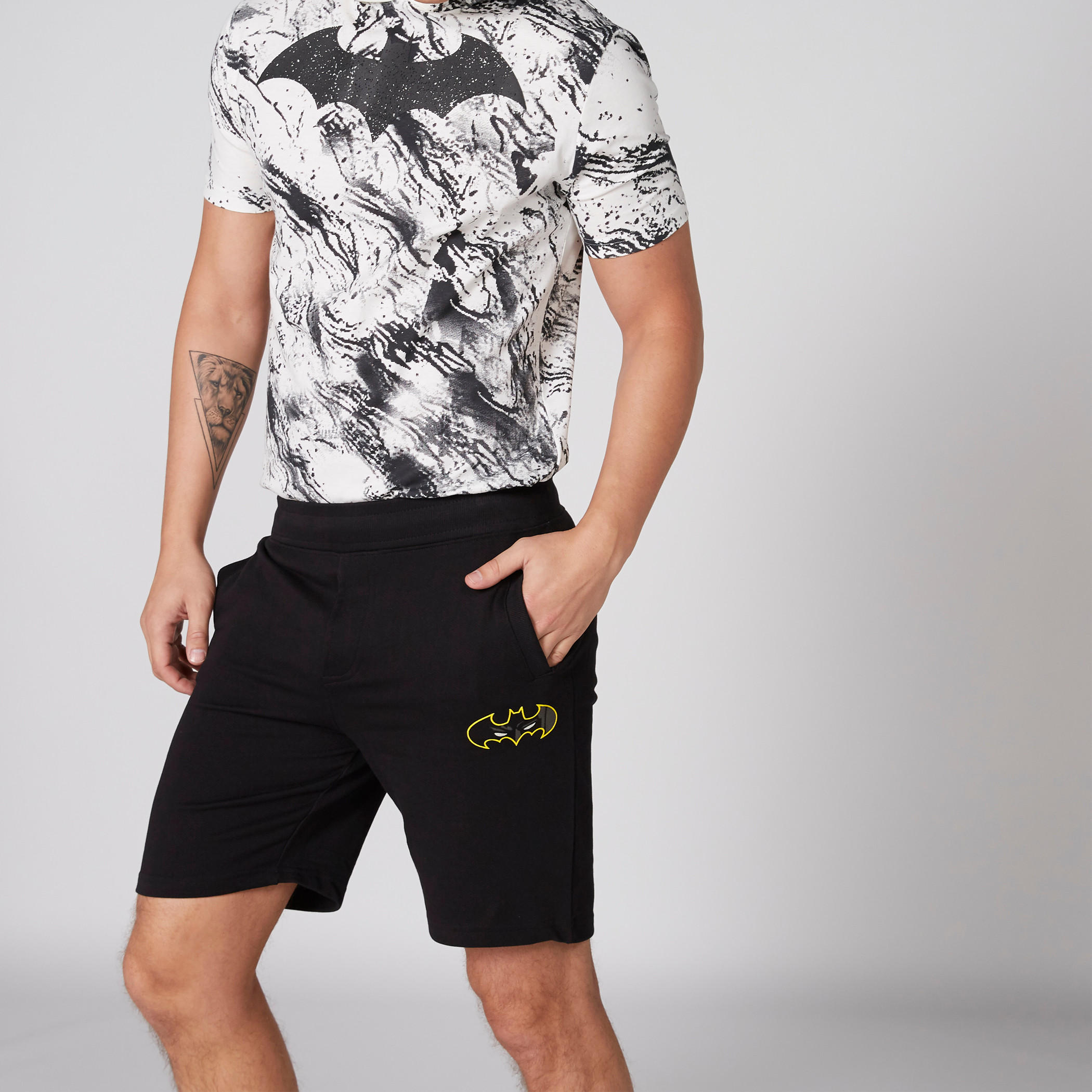 Batman Printed Shorts with Elasticised Waistband and Pocket Detail-men-clothing-bottoms-shorts-image-1