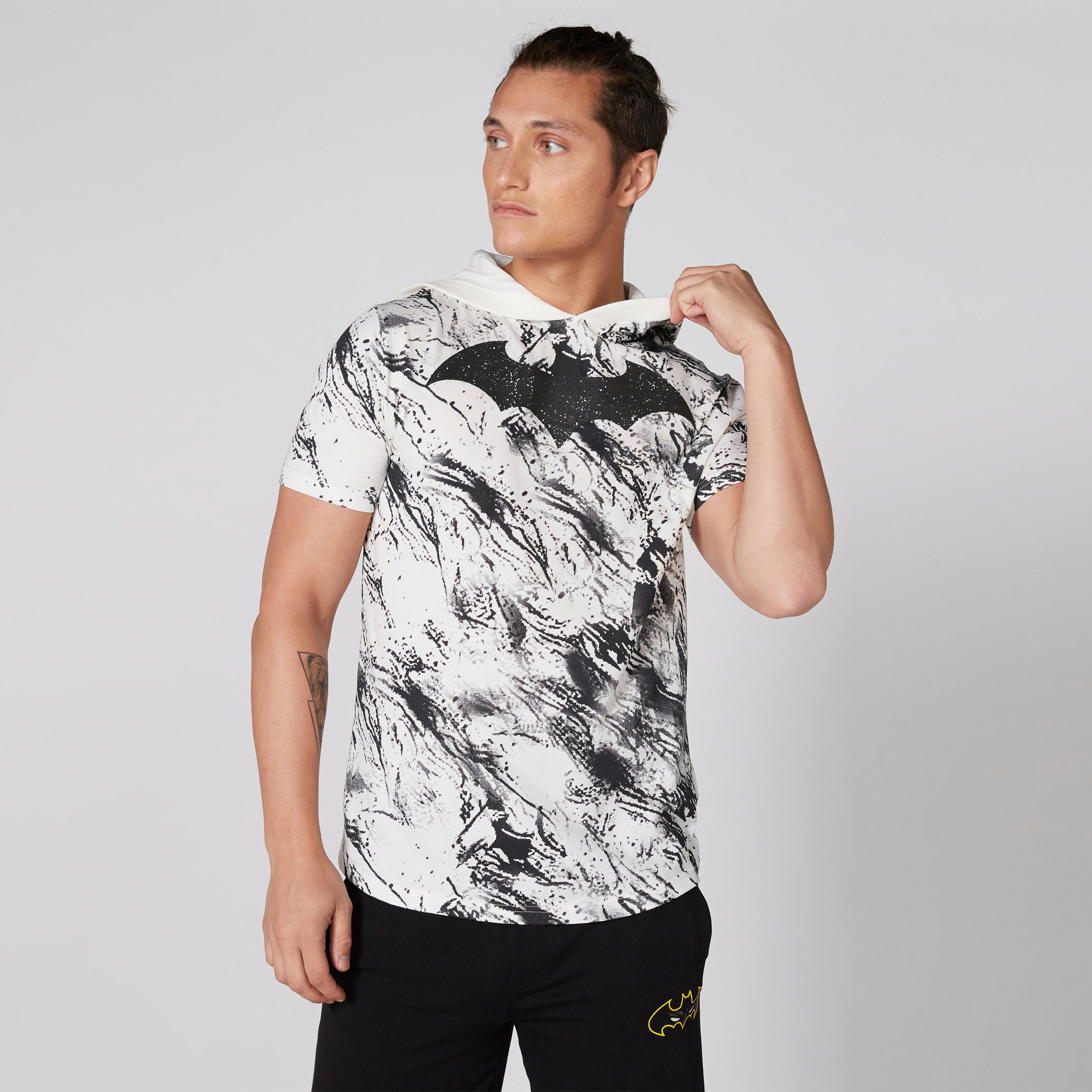 Batman Printed T-Shirt with Short Sleeves and Hood-men-clothing-tshirtsandpolos-tshirts-image-1