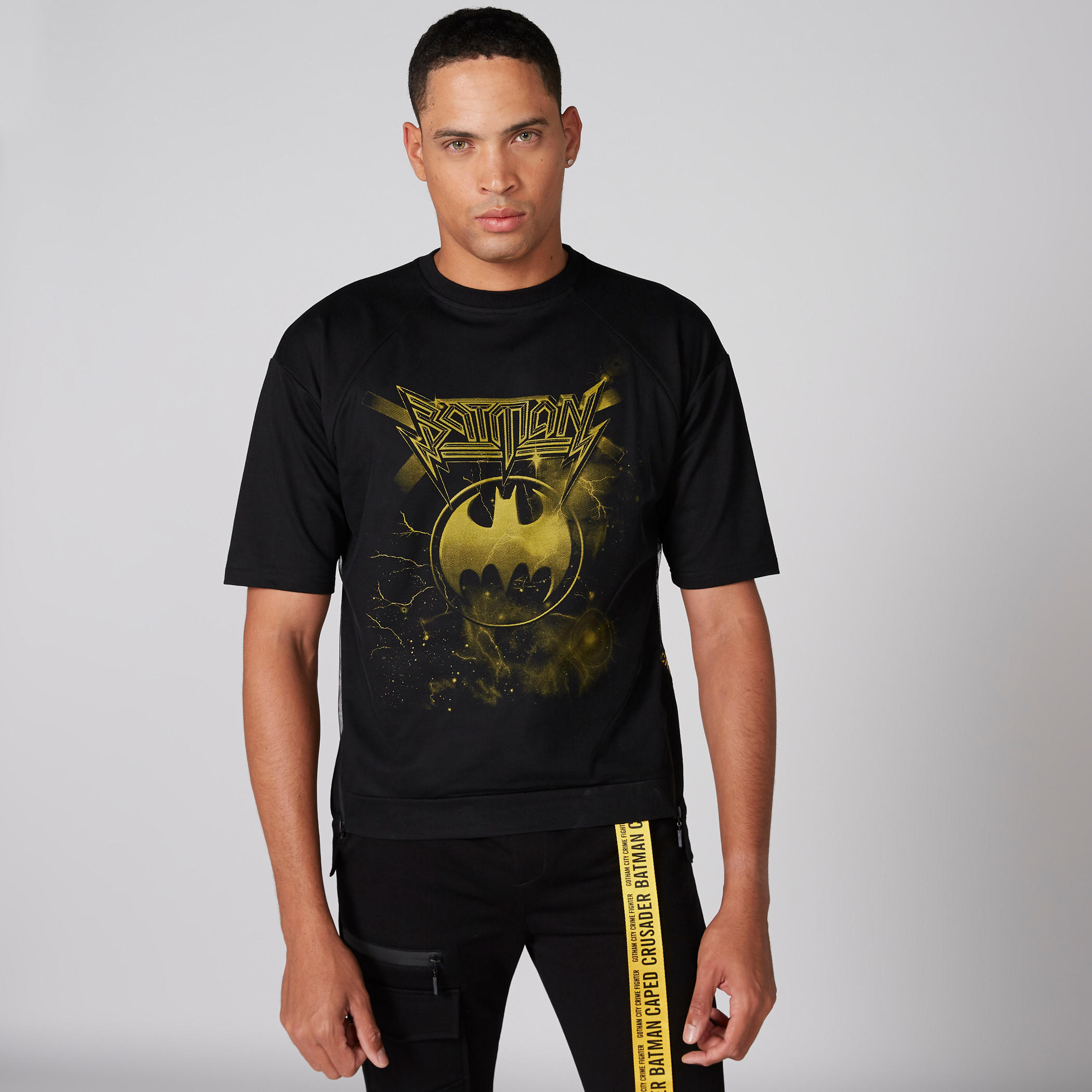 تيشيرت بياقة مستديرة وأكمام قصيرة وطبعات باتمان-men-clothing-tshirtsandpolos-tshirts-image-1
