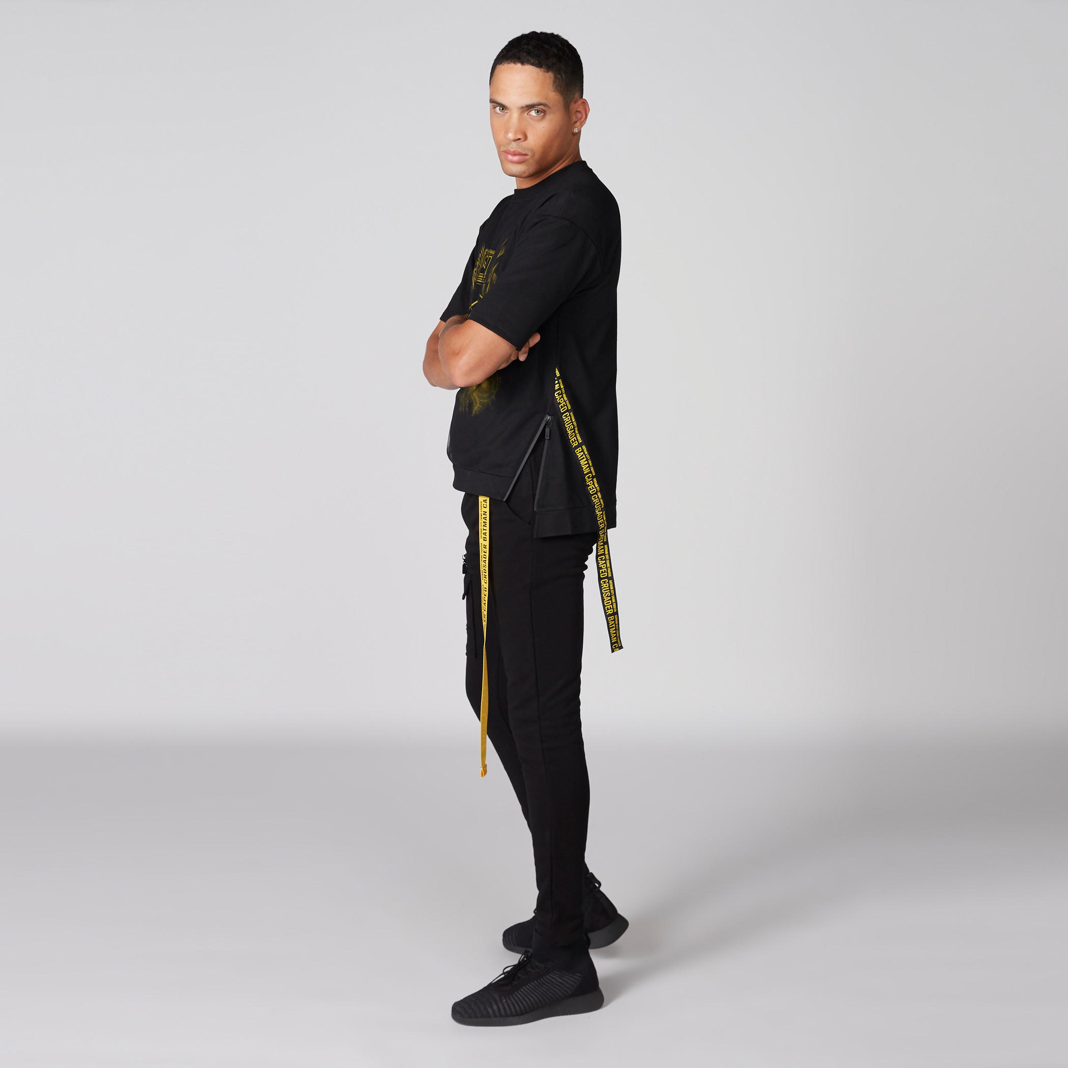 تيشيرت بياقة مستديرة وأكمام قصيرة وطبعات باتمان-men-clothing-tshirtsandpolos-tshirts-image-3