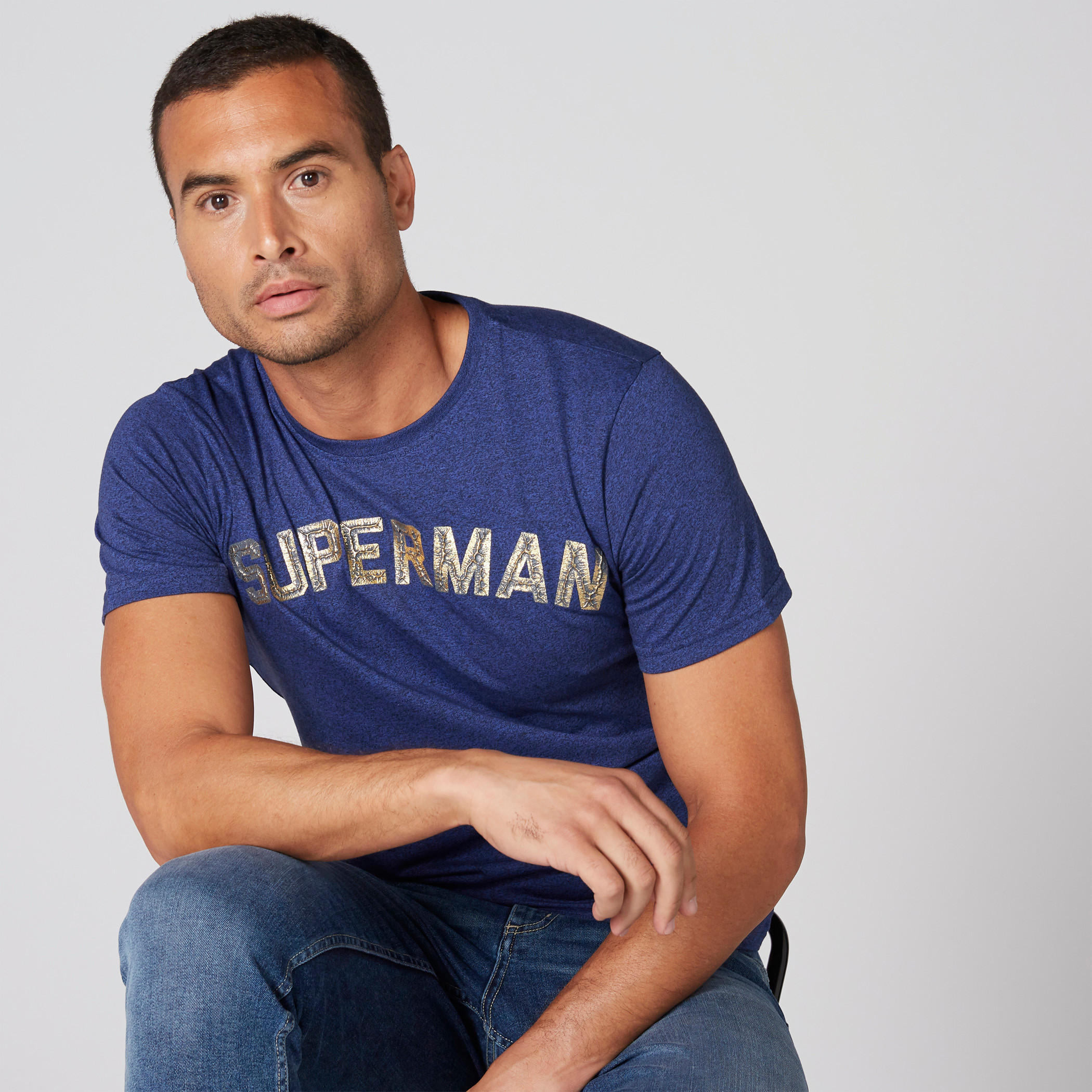 تيشيرت بياقة ضيّقة وأكمام قصيرة وطبعات سوبرمان-men-clothing-tshirtsandpolos-tshirts-image-3