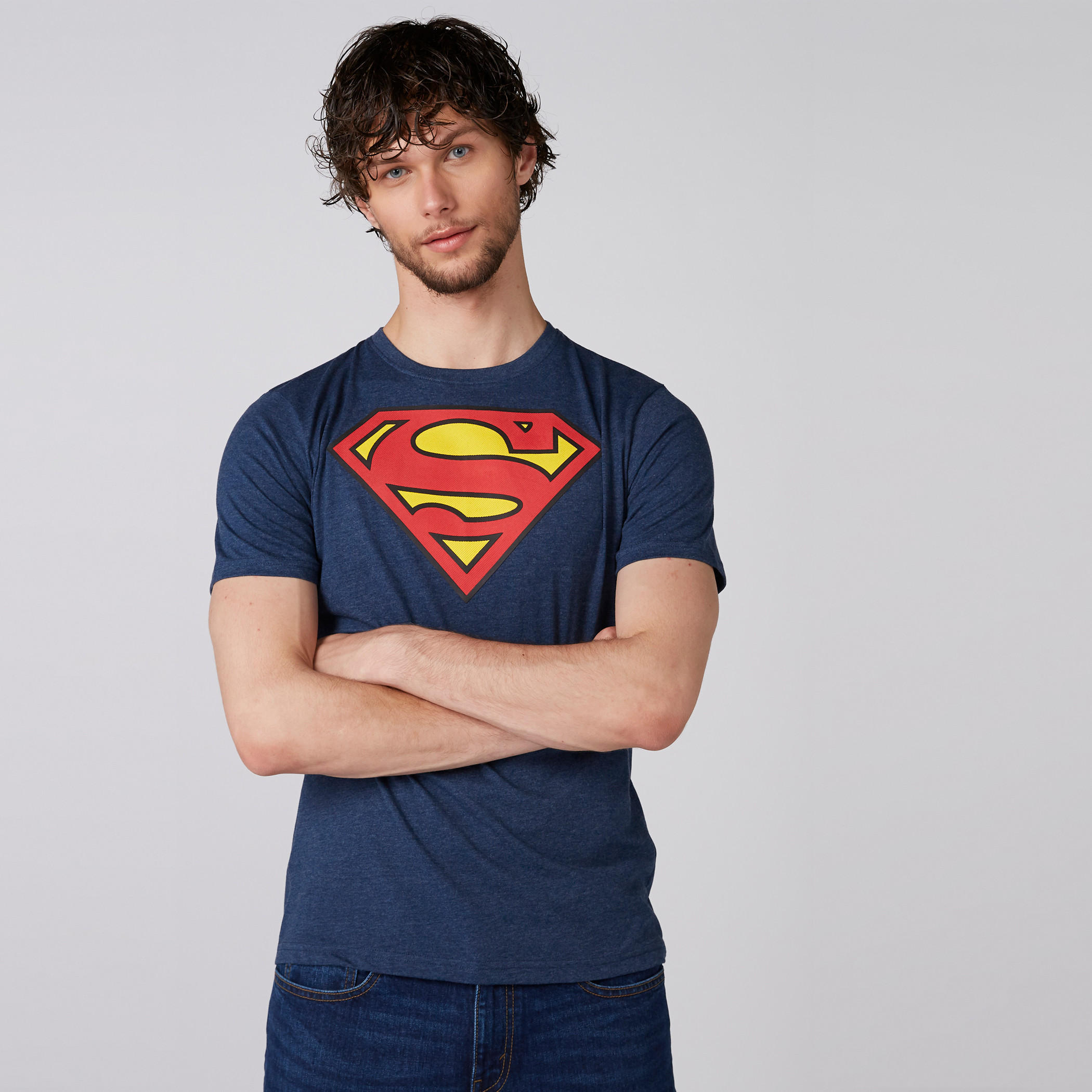 تيشيرت بياقة ضيّقة وأكمام قصيرة وطبعات سوبرمان-men-clothing-tshirtsandpolos-tshirts-image-1